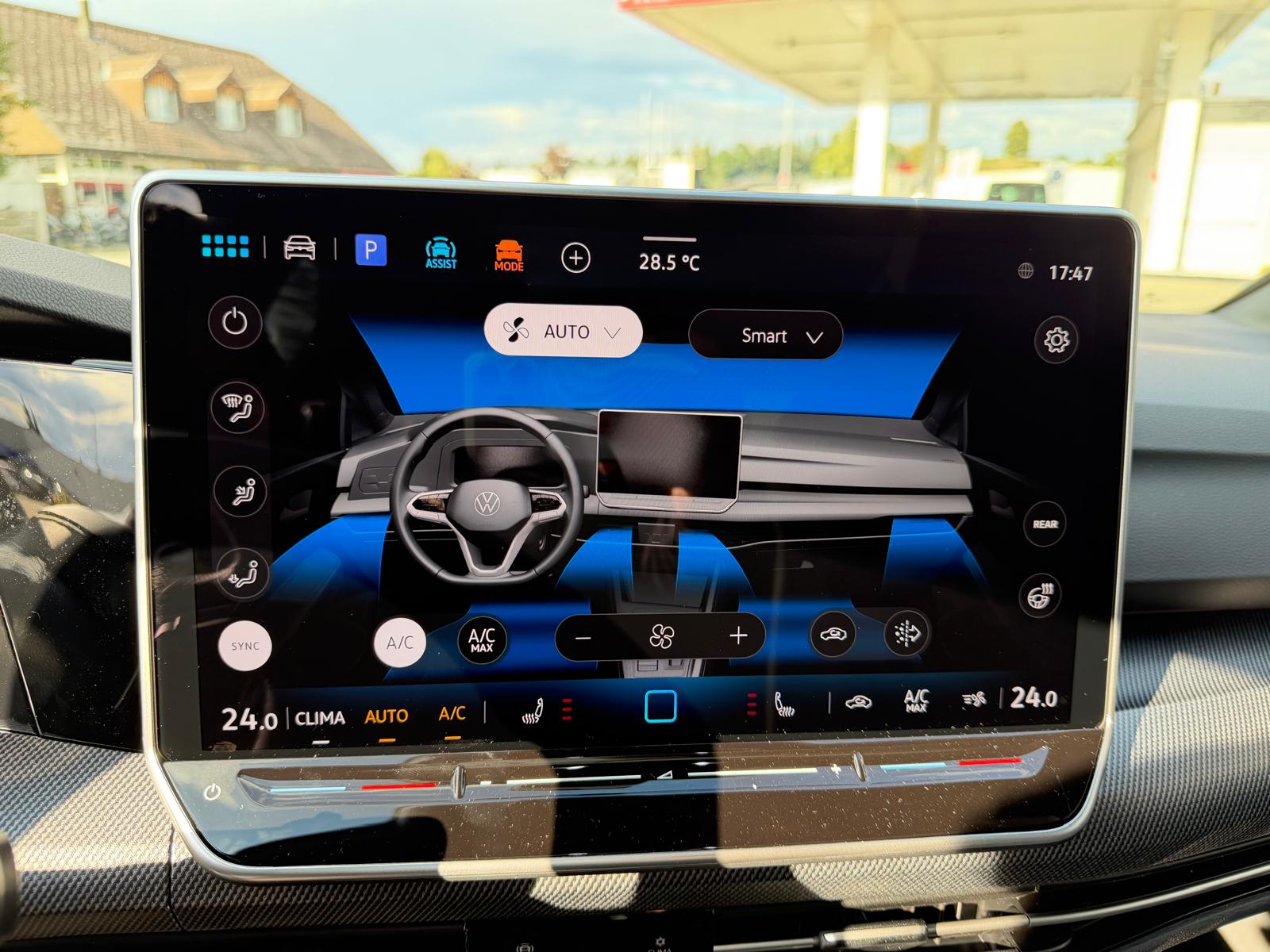 VW Golf Variant 2.0 TSI R-Line DSG 4 Motion-image-23