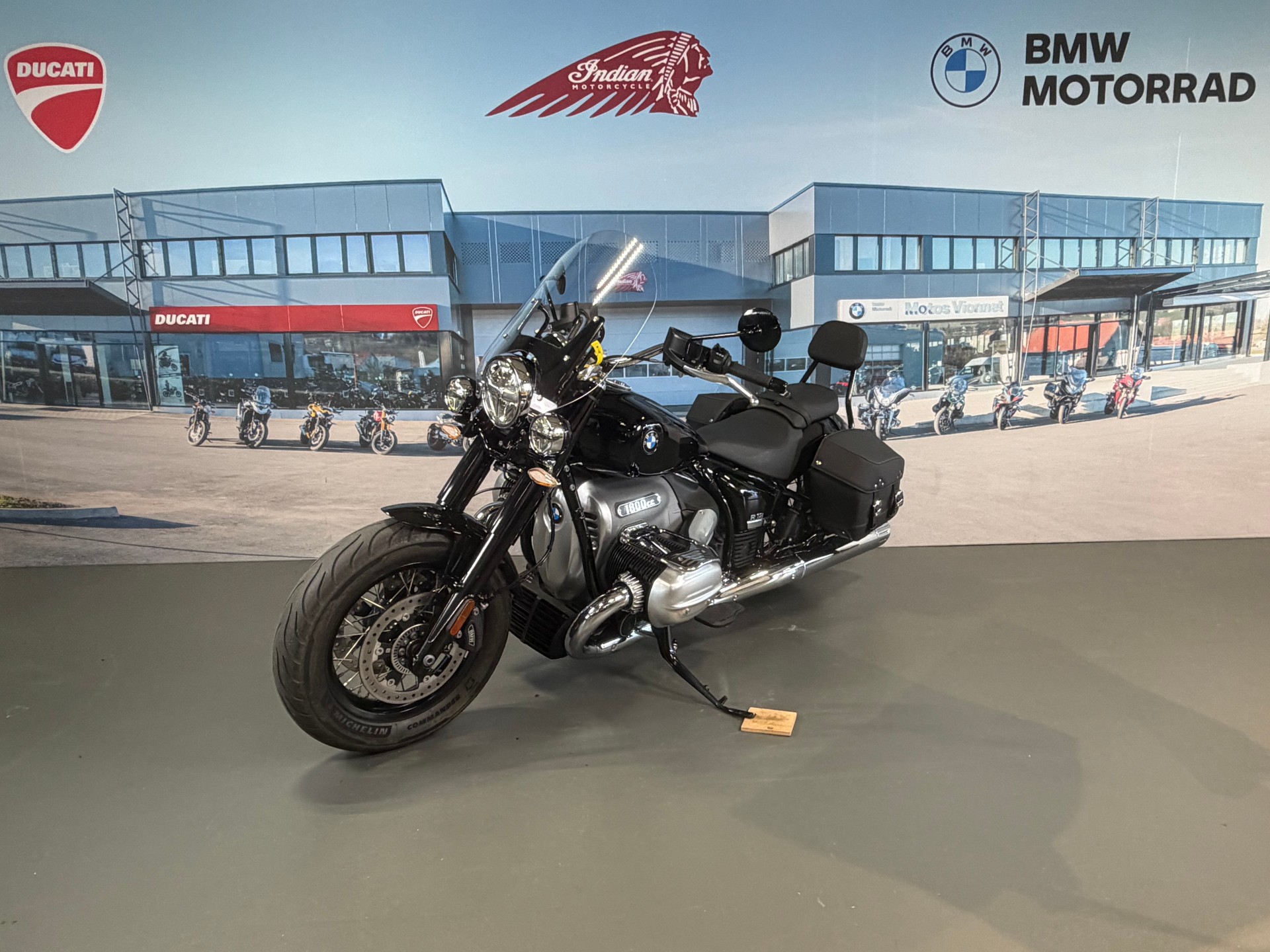BMW R 18 Classic-showroom-element-2