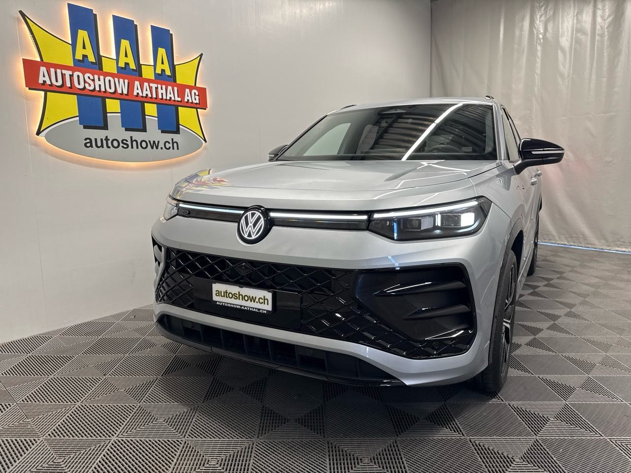 VW Tayron 1.5 TSI PHEV R-Line Black Style Limited Editon 272PS-image-19