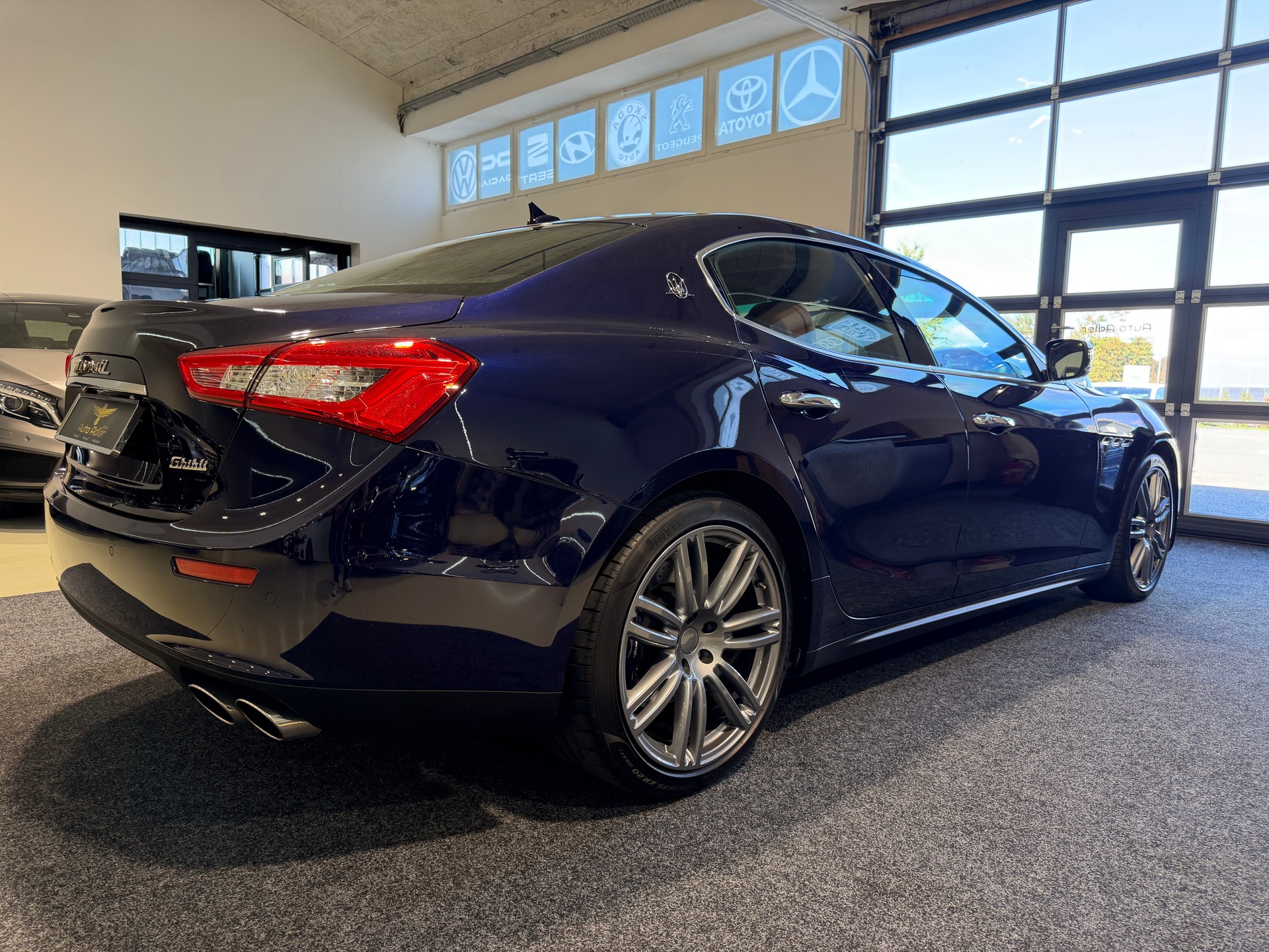 MASERATI Ghibli D 3.0 V6 Automatica-image-4