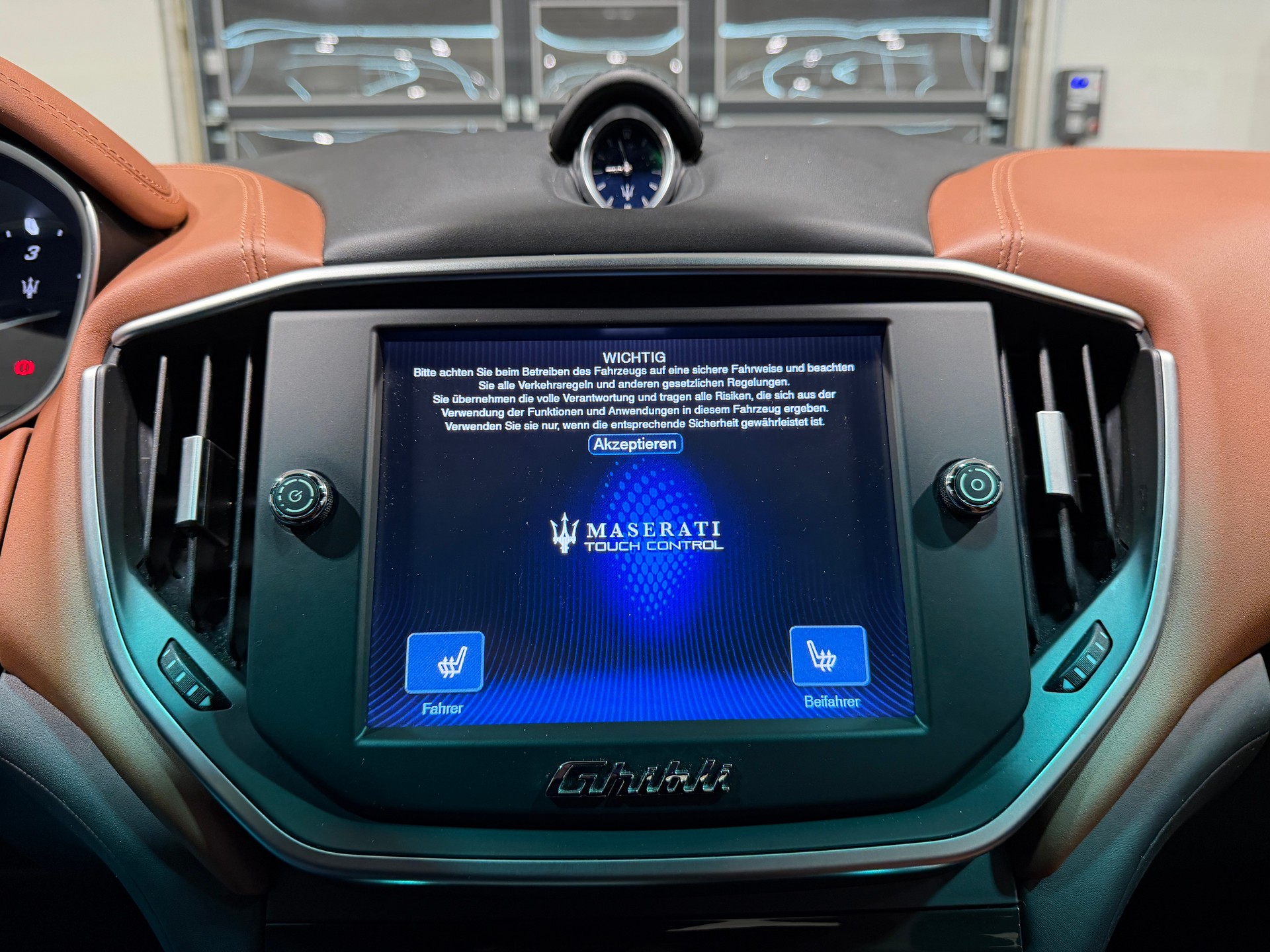 MASERATI Ghibli D 3.0 V6 Automatica-image-17