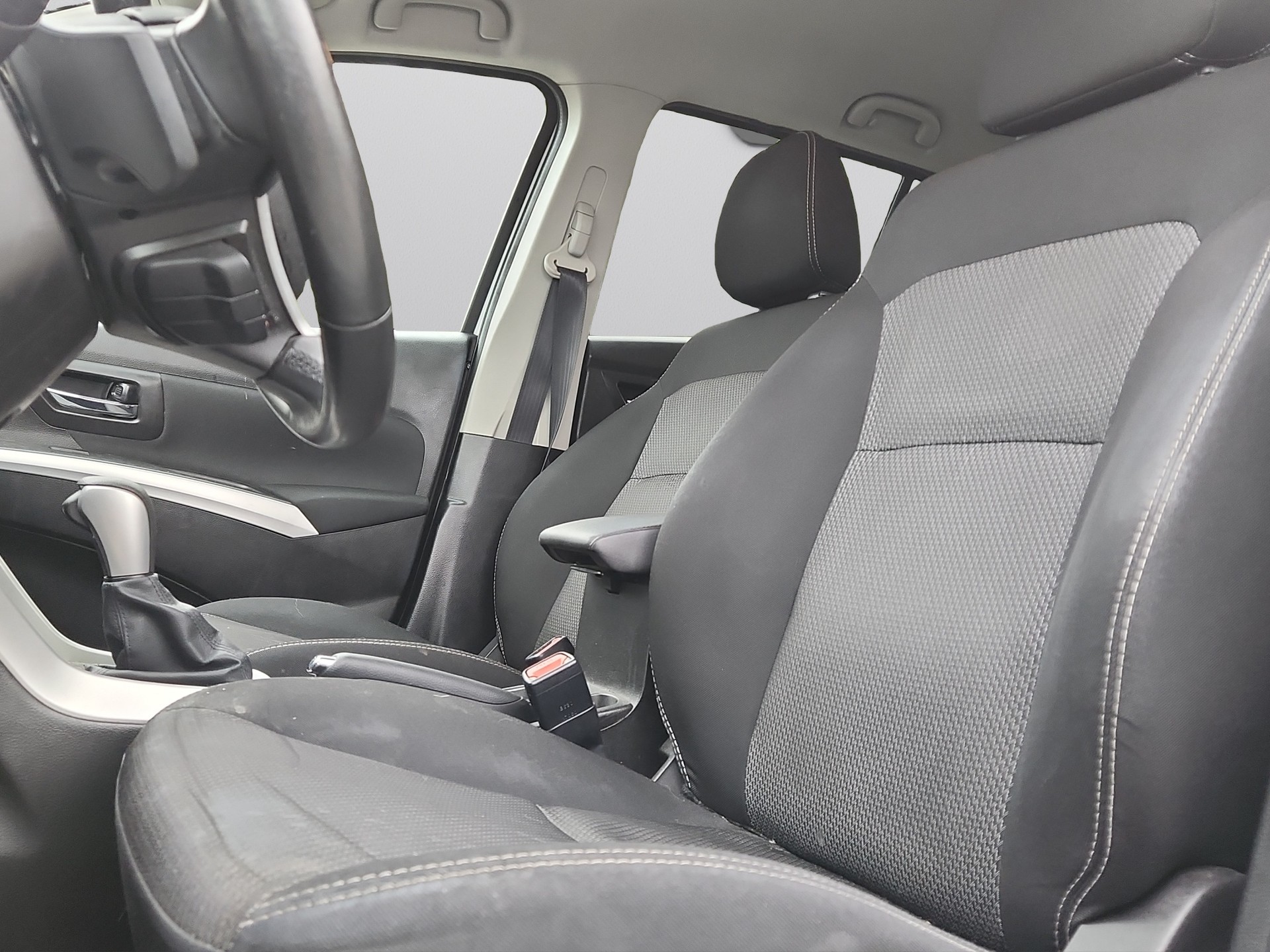 SUZUKI SX4 S-Cross 1.6 TD PizSulai Top 4WD TCSS-image-8