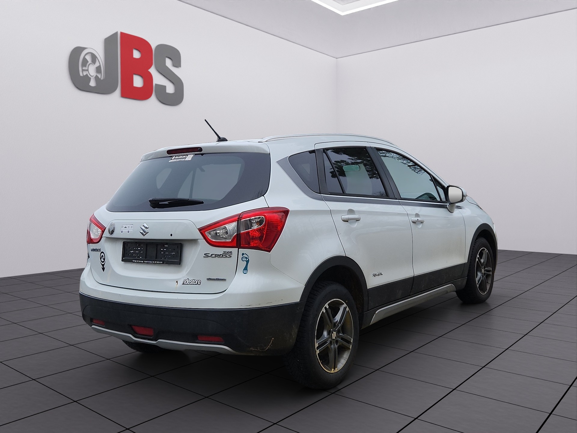 SUZUKI SX4 S-Cross 1.6 TD PizSulai Top 4WD TCSS-image-4