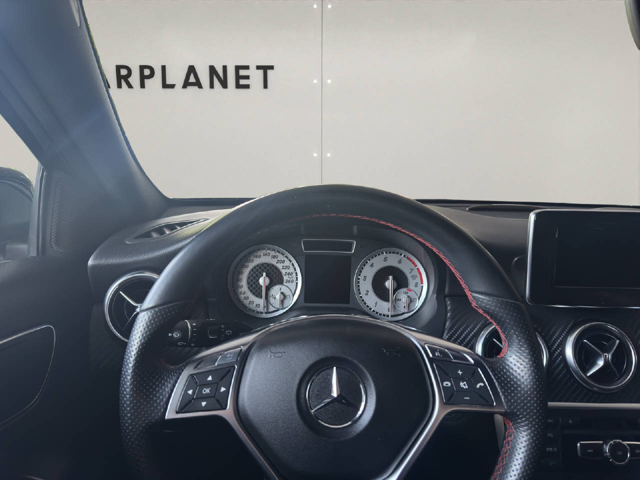 MERCEDES-BENZ A 180 AMG Line-image-8
