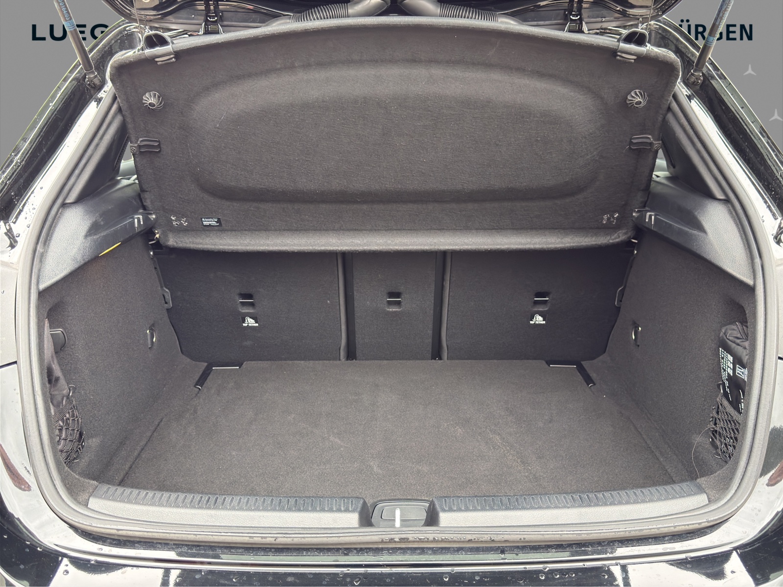 MERCEDES-BENZ A 250 4Matic 8G-DCT-image-14