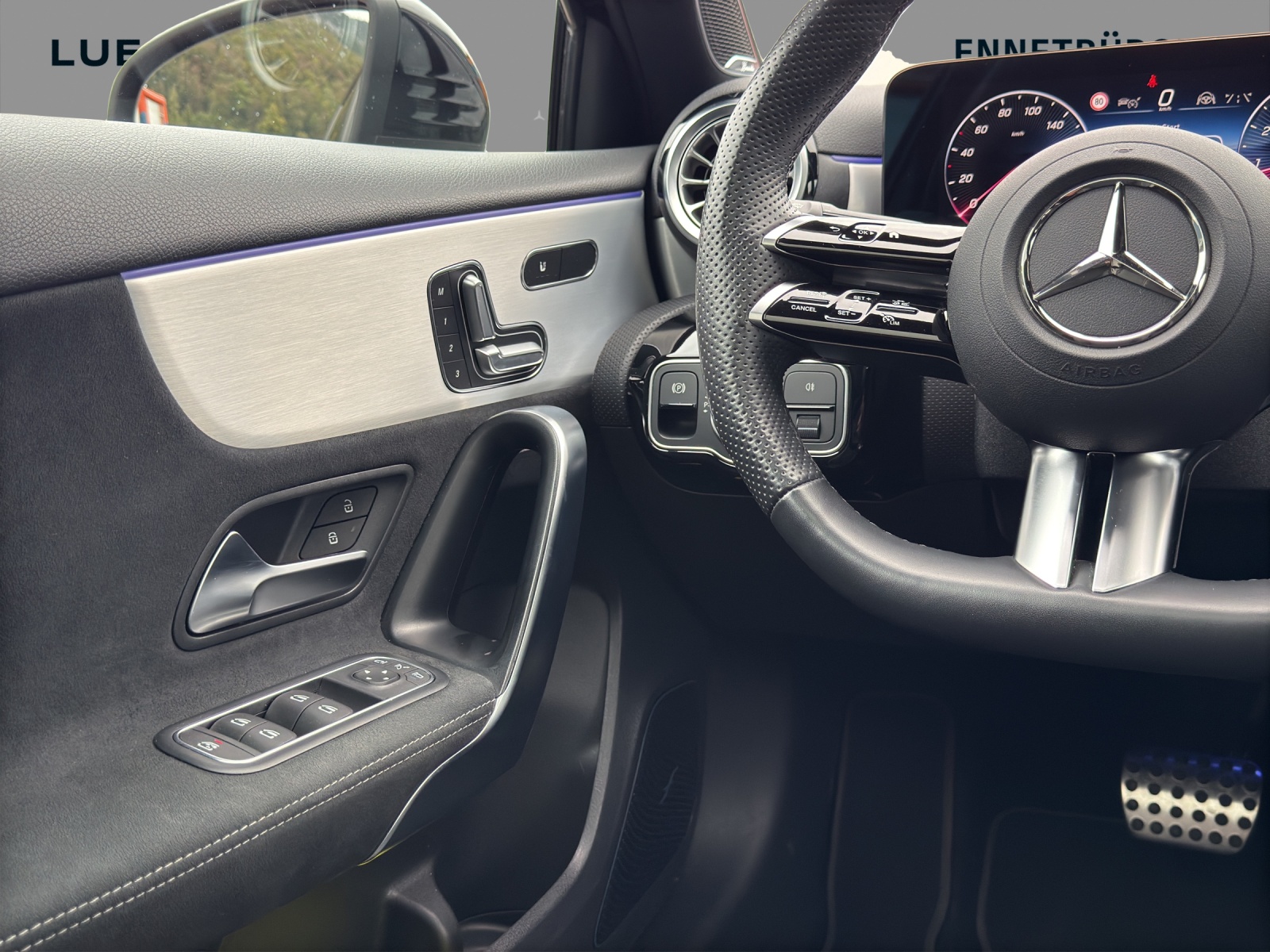 MERCEDES-BENZ A 250 4Matic 8G-DCT-image-12