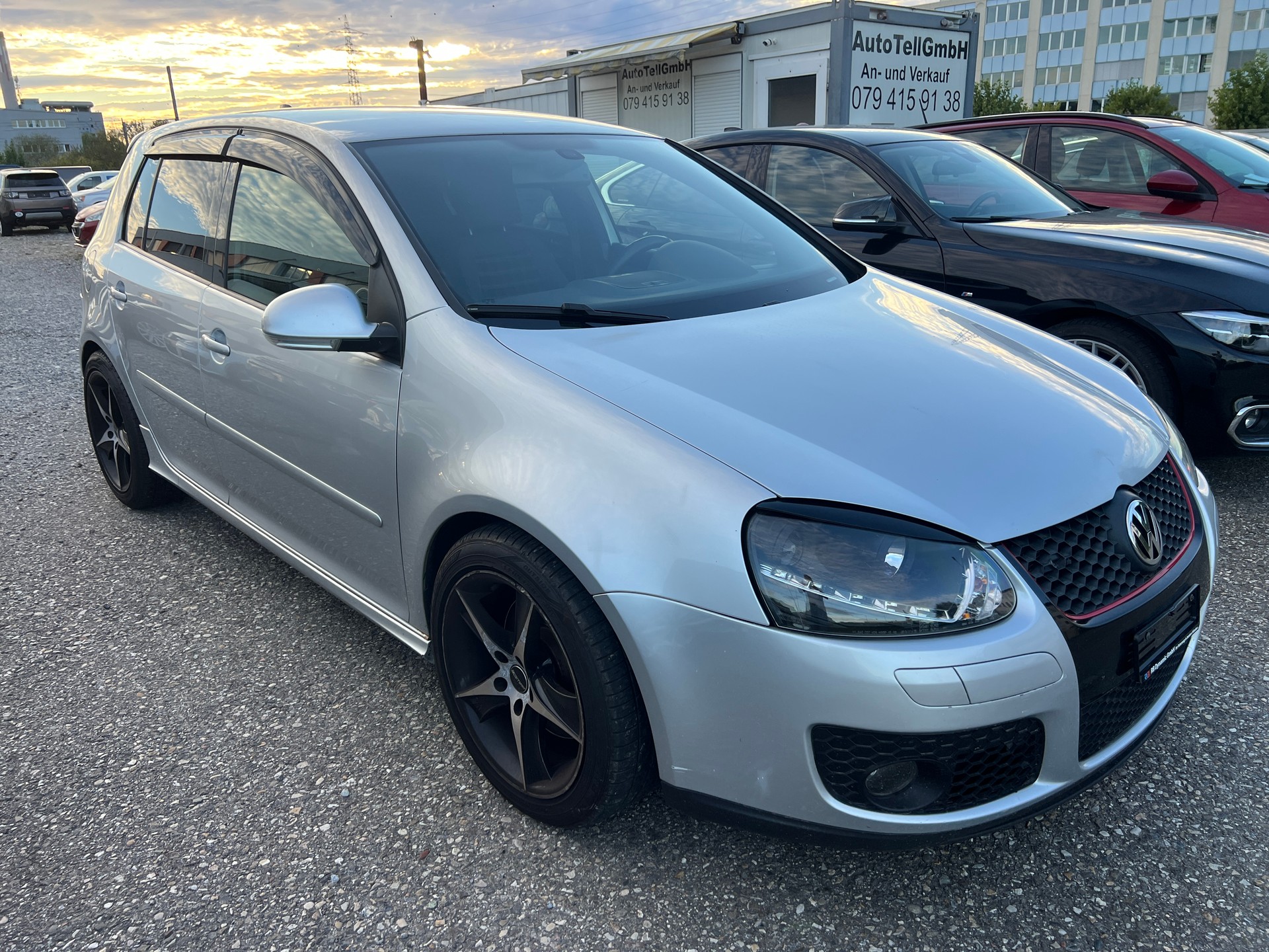 VW Golf 2.0 TFSI GTI-image-2