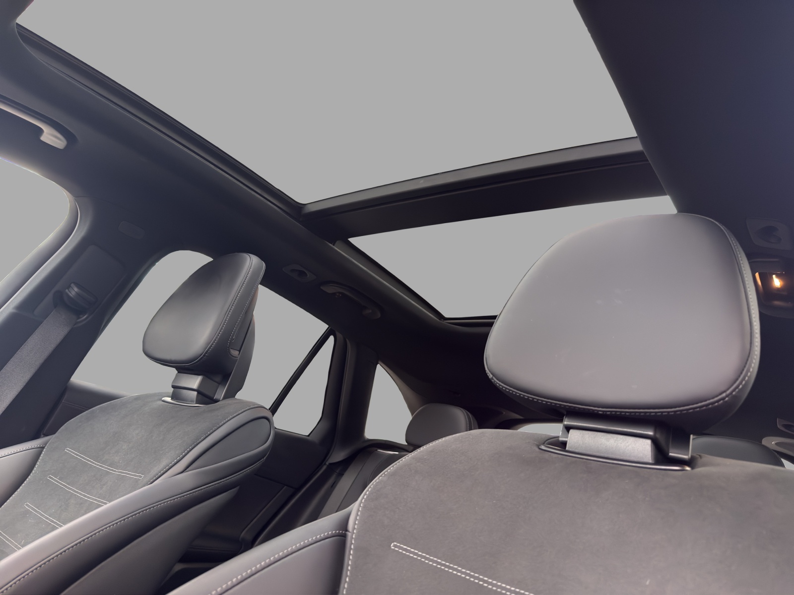 MERCEDES-BENZ GLC 220 d 4Matic 9G-Tronic-image-8