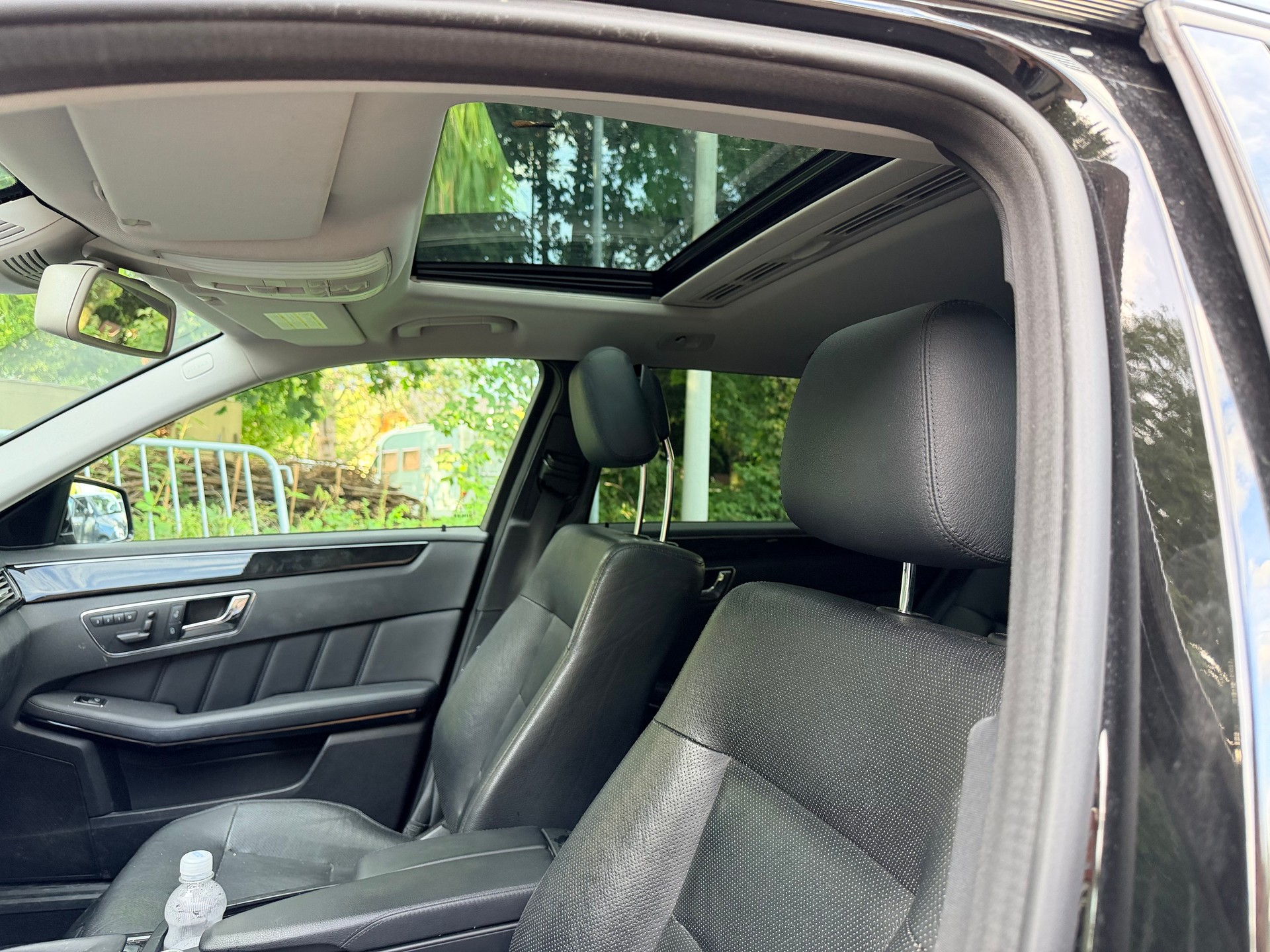 MERCEDES-BENZ E 250 CDI BlueEfficiency Elégance 4Matic 7G-Tronic-image-10
