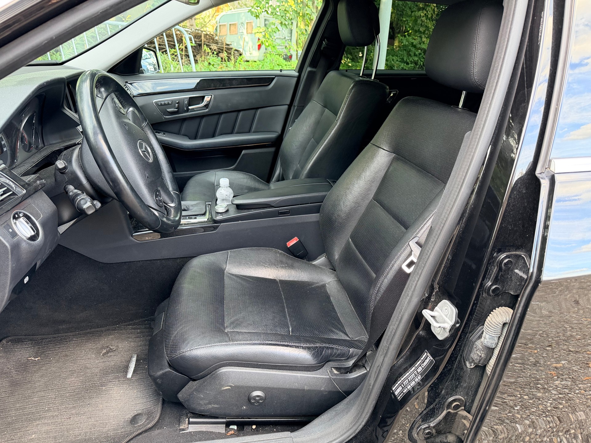 MERCEDES-BENZ E 250 CDI BlueEfficiency Elégance 4Matic 7G-Tronic-image-6