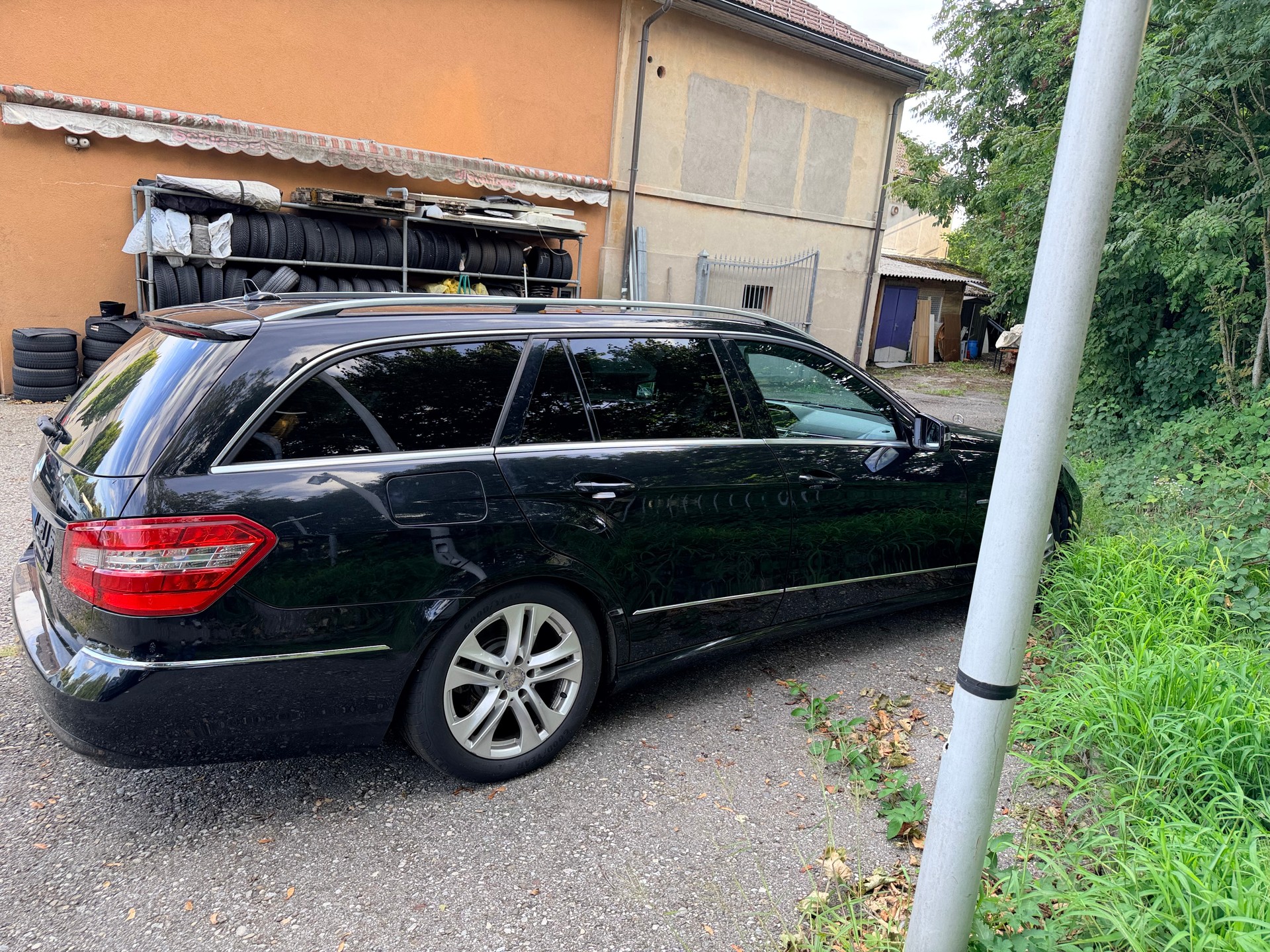 MERCEDES-BENZ E 250 CDI BlueEfficiency Elégance 4Matic 7G-Tronic-image-11