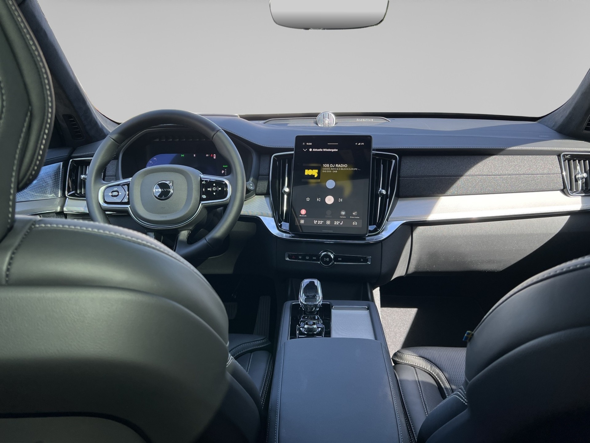 VOLVO XC90 2.0 T8 TE Black Edition eAWD-image-10