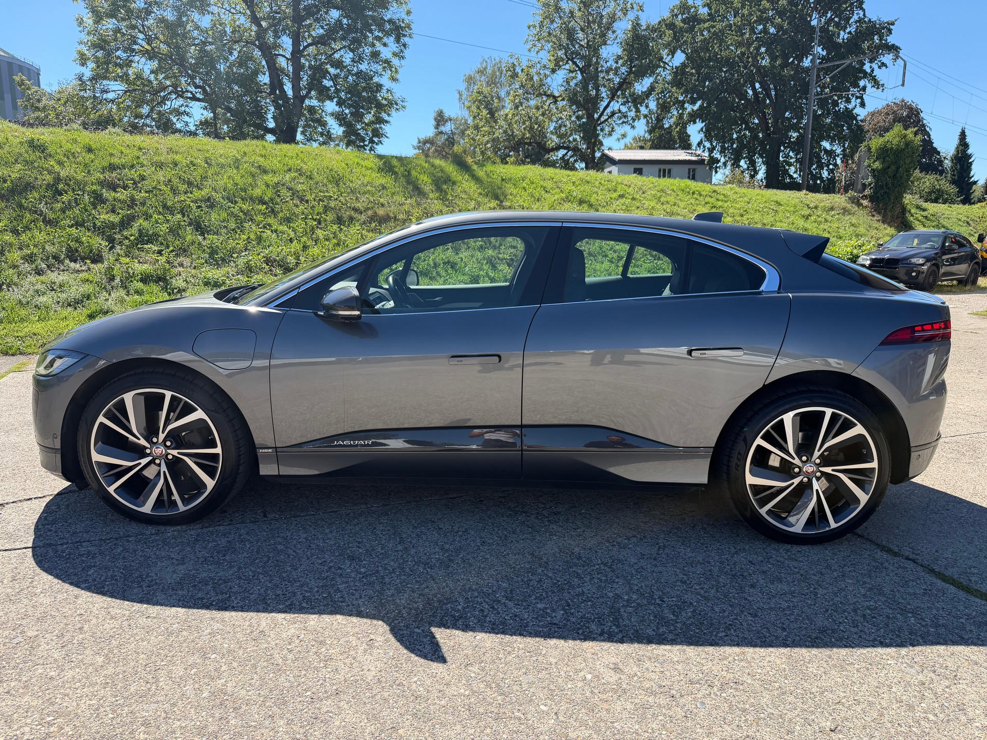 JAGUAR I-Pace EV400 S AWD-image-1