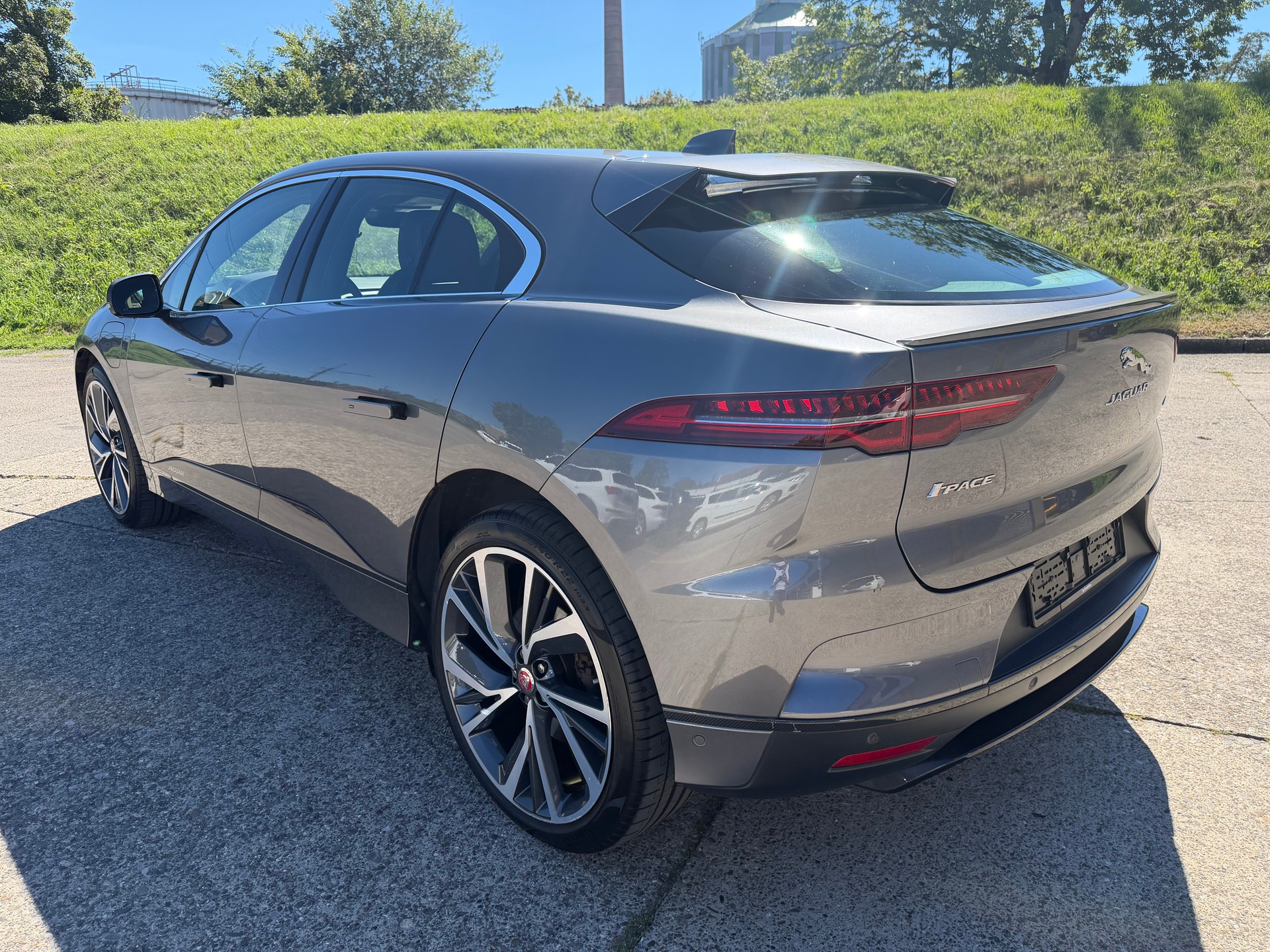 JAGUAR I-Pace EV400 S AWD-image-2
