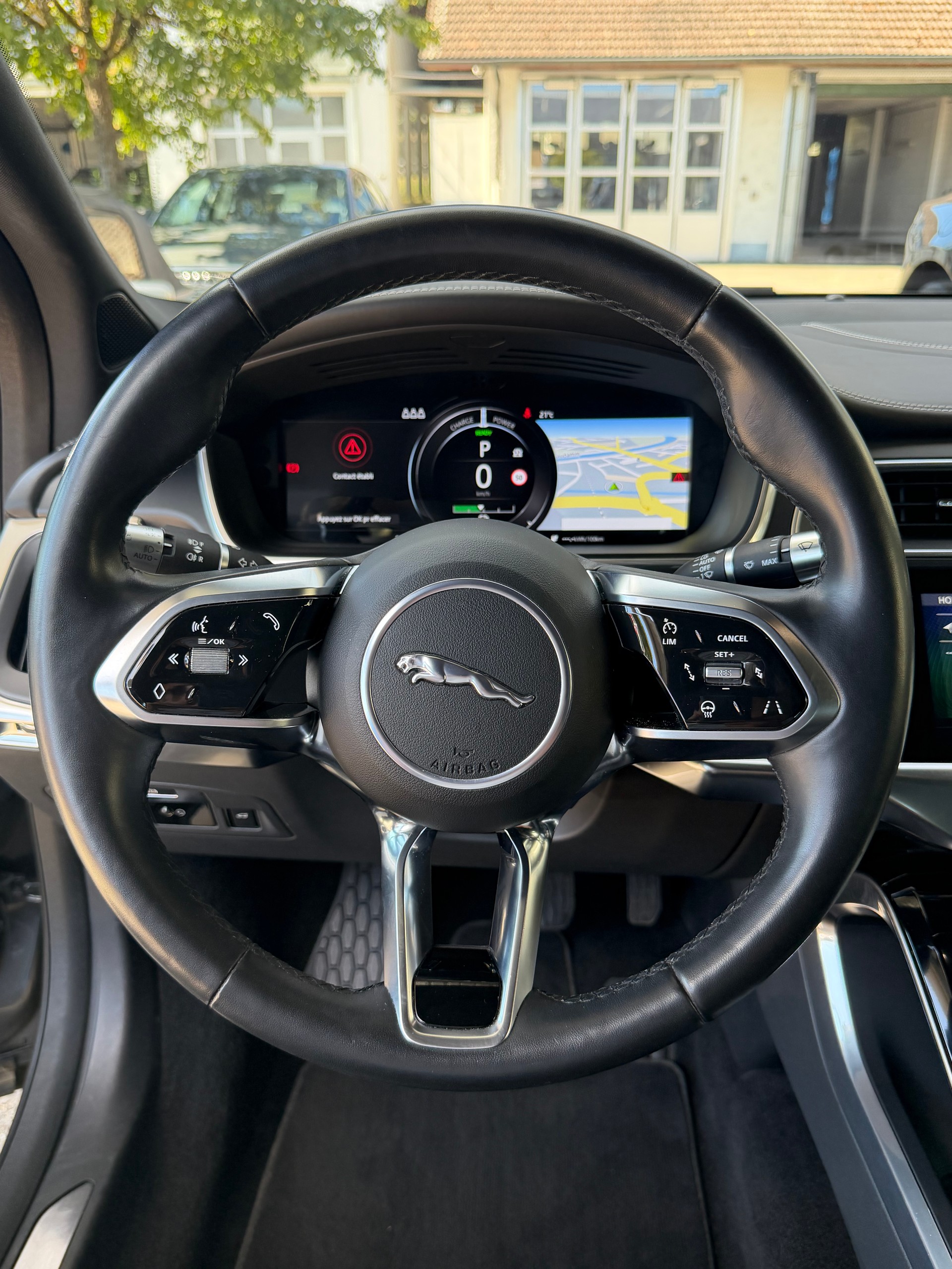 JAGUAR I-Pace EV400 S AWD-image-10