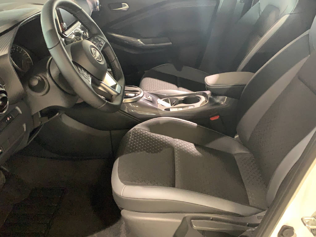 NISSAN Juke 1.6 Hybrid Unplugged-image-3