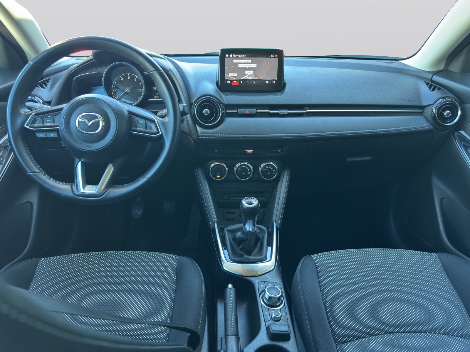 MAZDA 2 SKYACTIV-G 115 Revolution-image-10