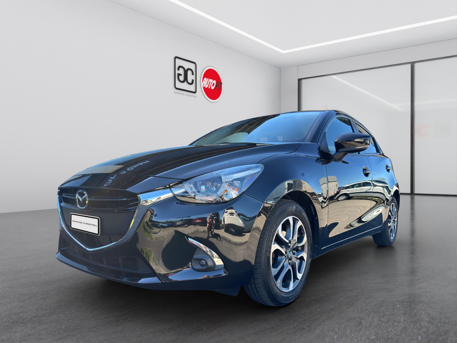 MAZDA 2 SKYACTIV-G 115 Revolution-image-0