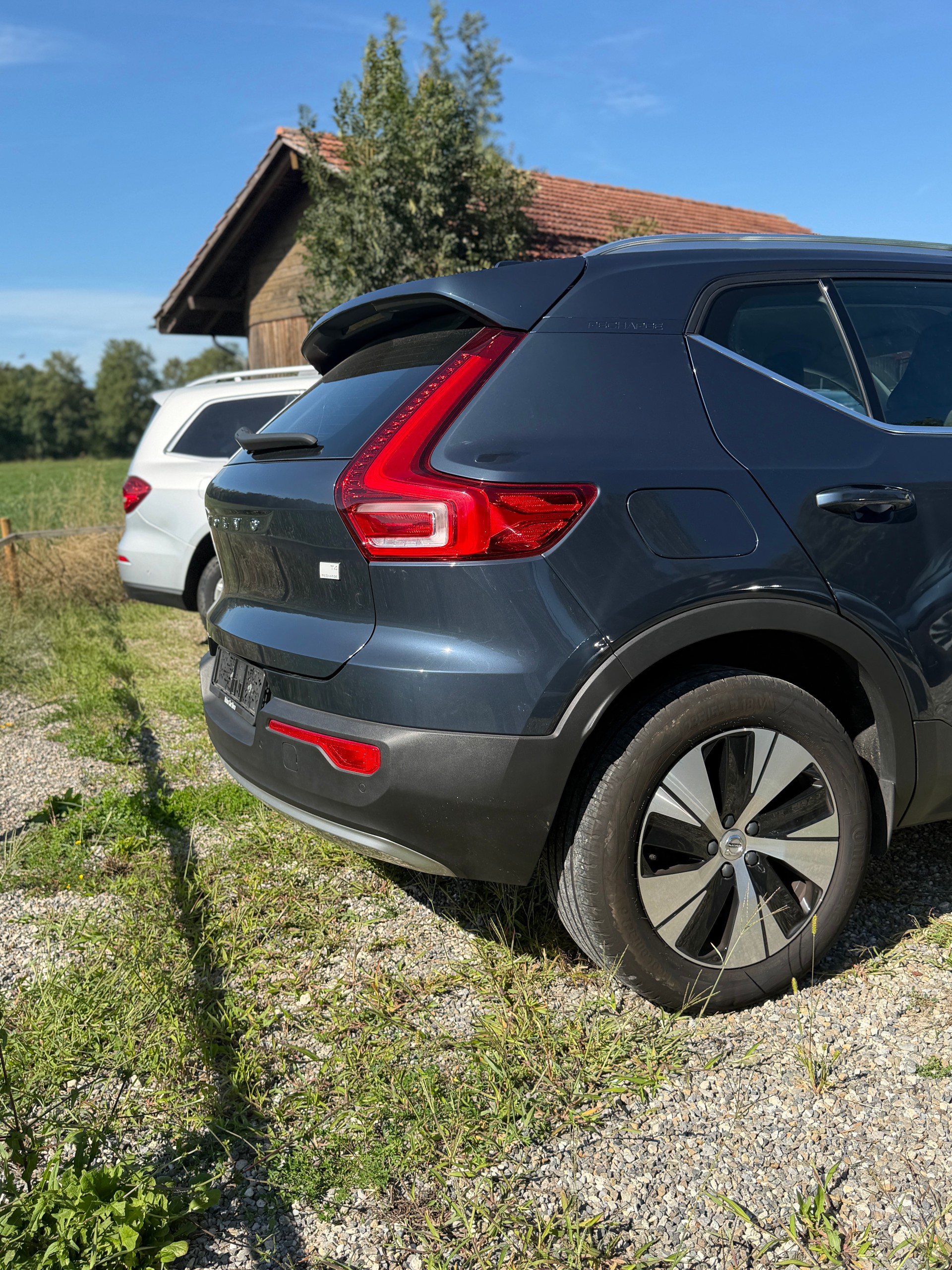 VOLVO XC40 T4 TwE Inscription Expression DCT-image-6