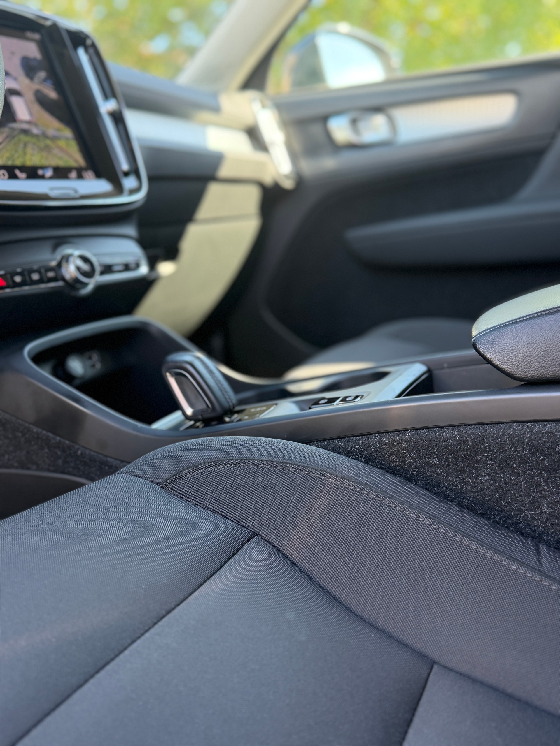 VOLVO XC40 T4 TwE Inscription Expression DCT-image-1