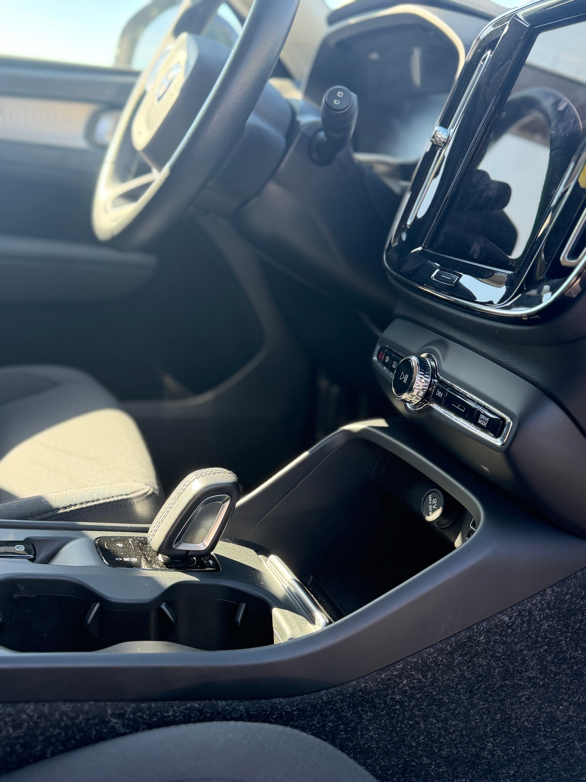 VOLVO XC40 T4 TwE Inscription Expression DCT-image-14