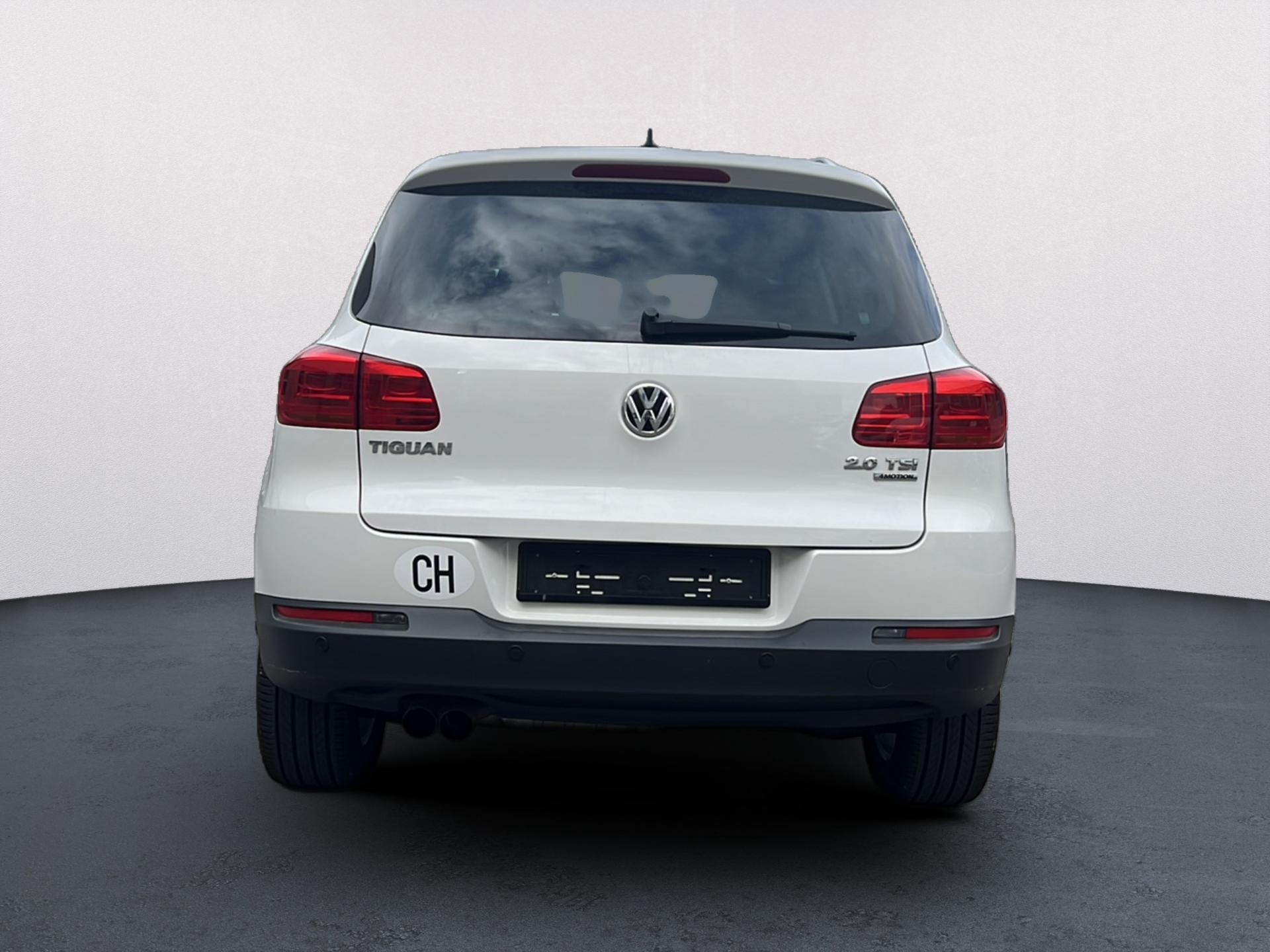 VW Tiguan 2.0 TSI 180 Sport & Style DSG-image-4