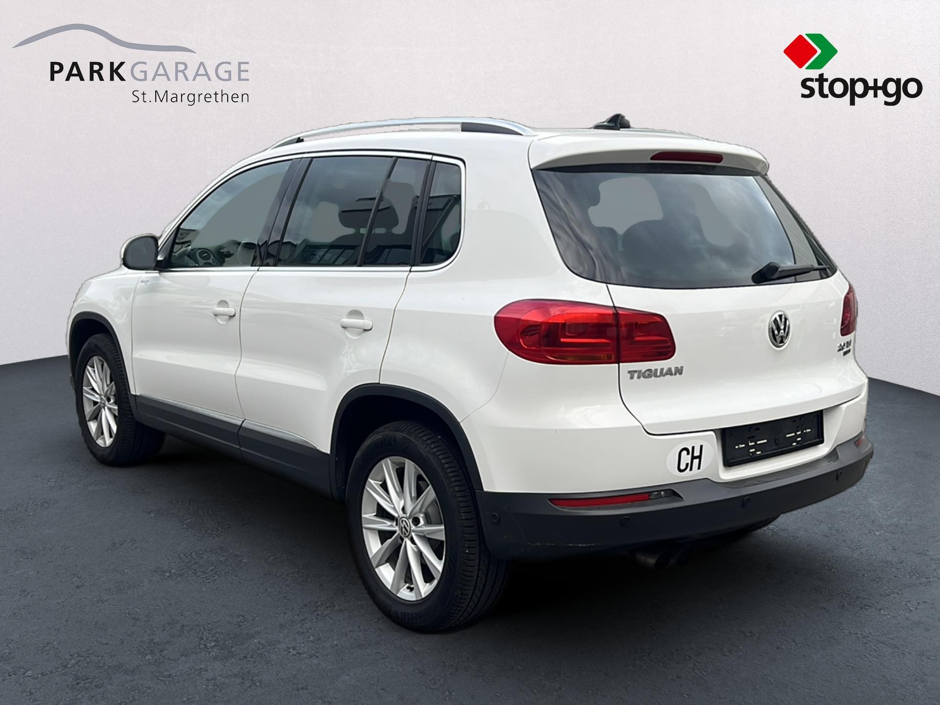 VW Tiguan 2.0 TSI 180 Sport & Style DSG-image-3