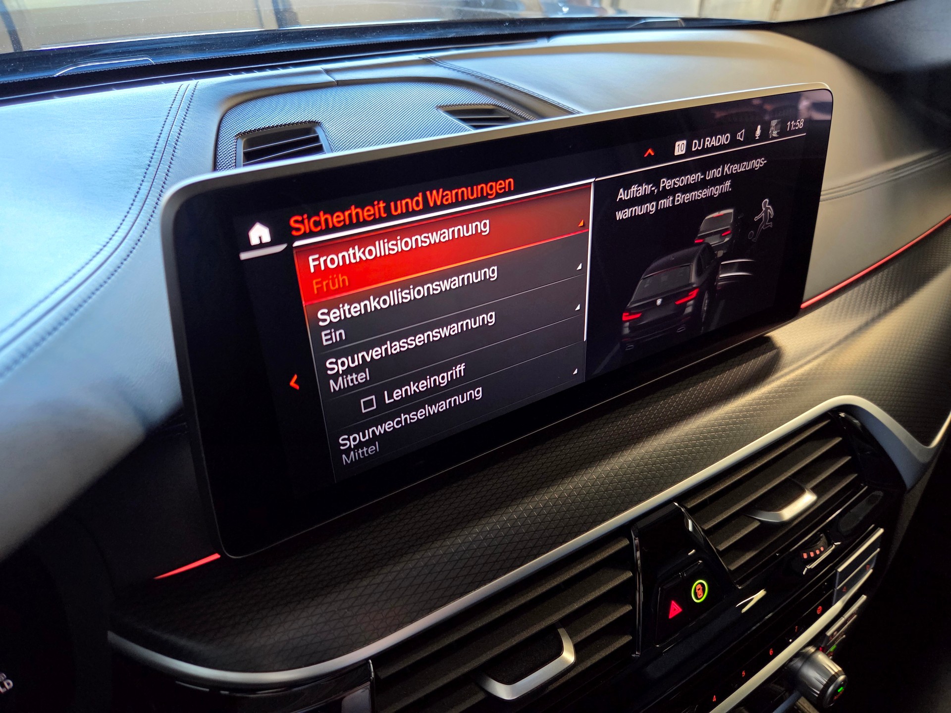 BMW 540d xDrive M-Sport Touring-image-19