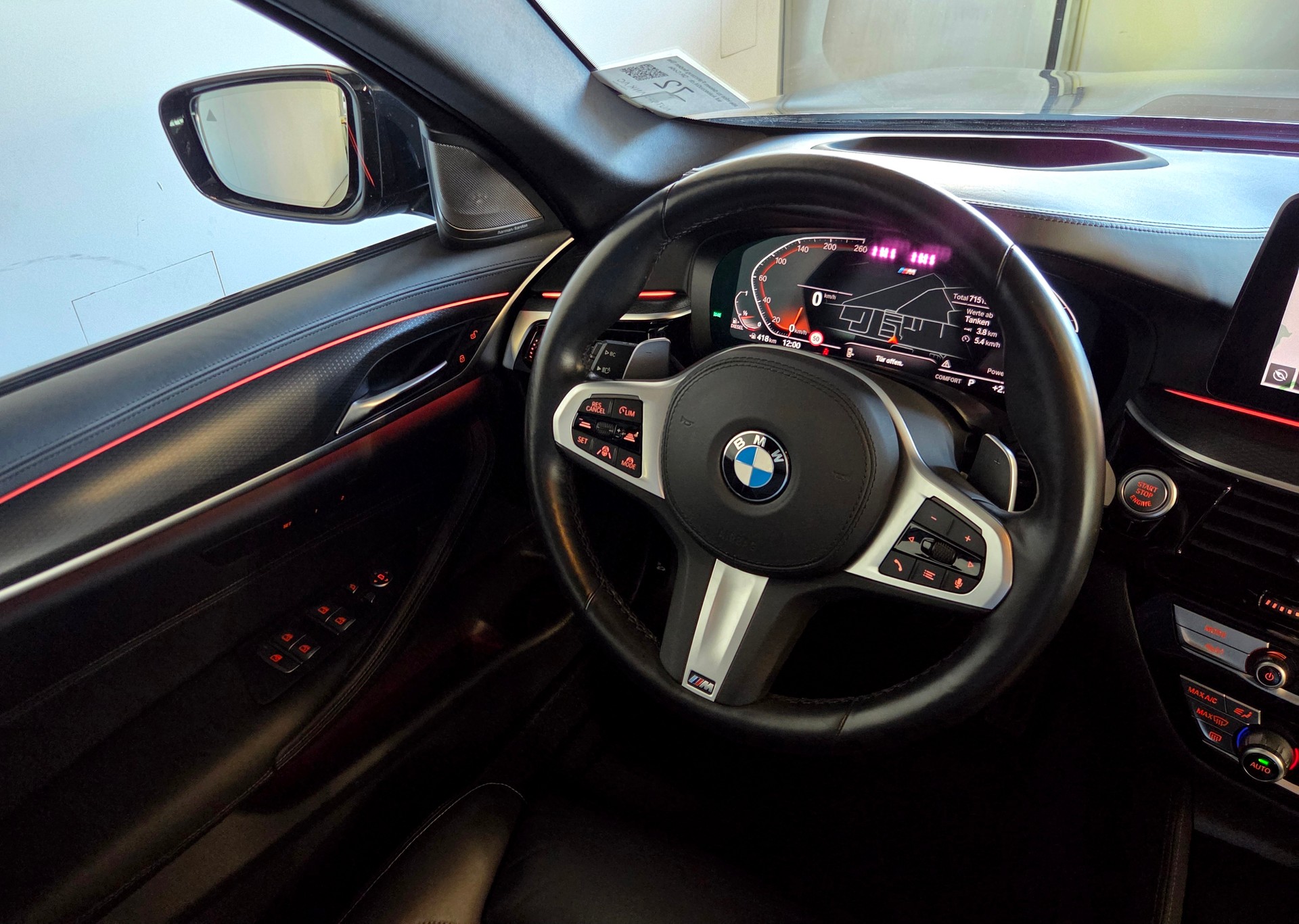 BMW 540d xDrive M-Sport Touring-image-15