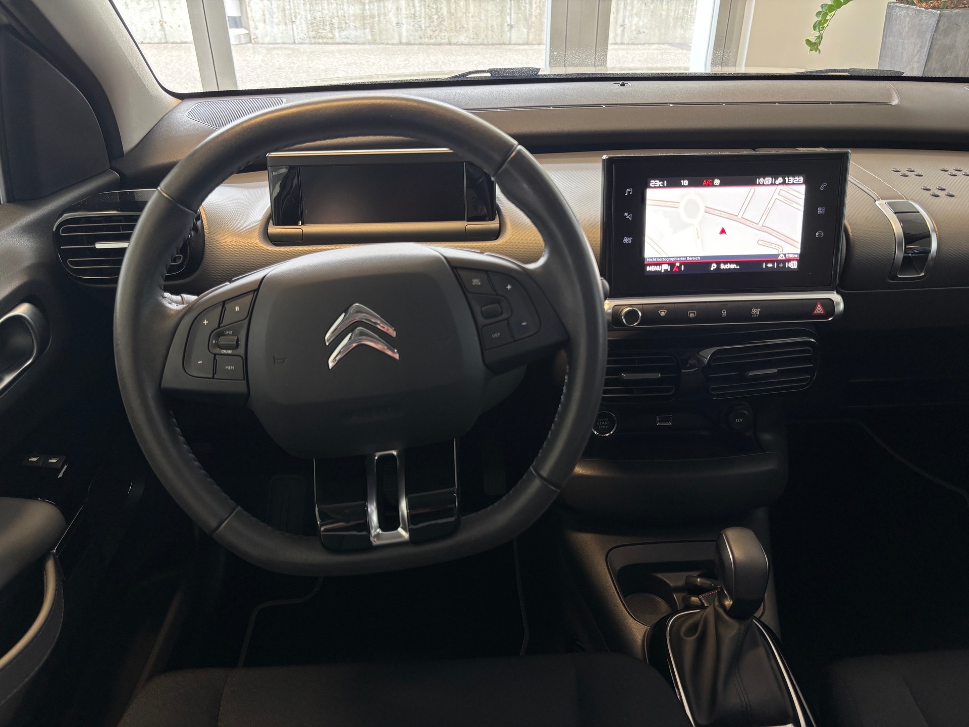 CITROEN C4 Cactus 1.2 Pure Tech Shine EAT6-image-13
