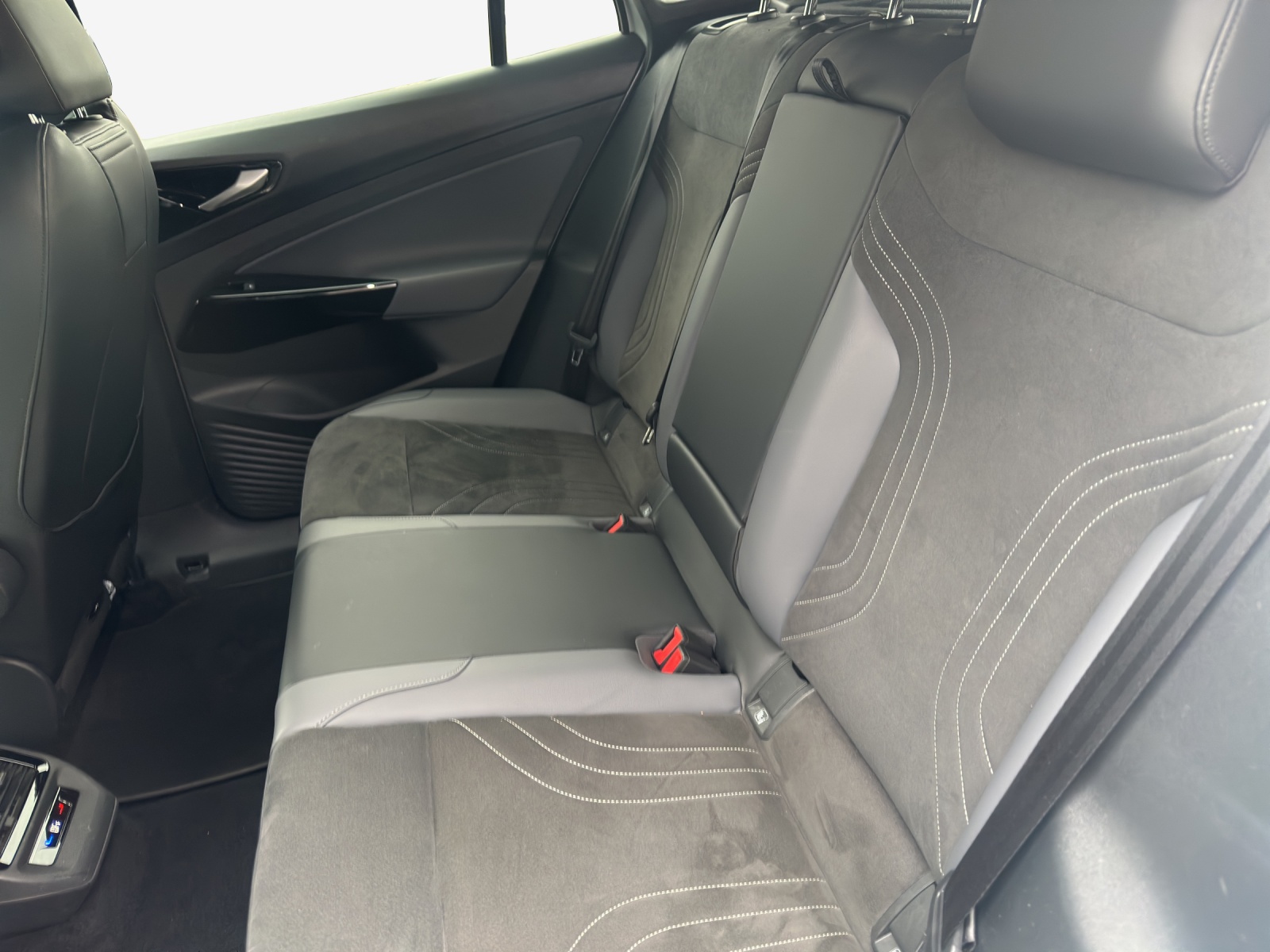 VW ID.4 Pro Performance 77 kWh-image-11