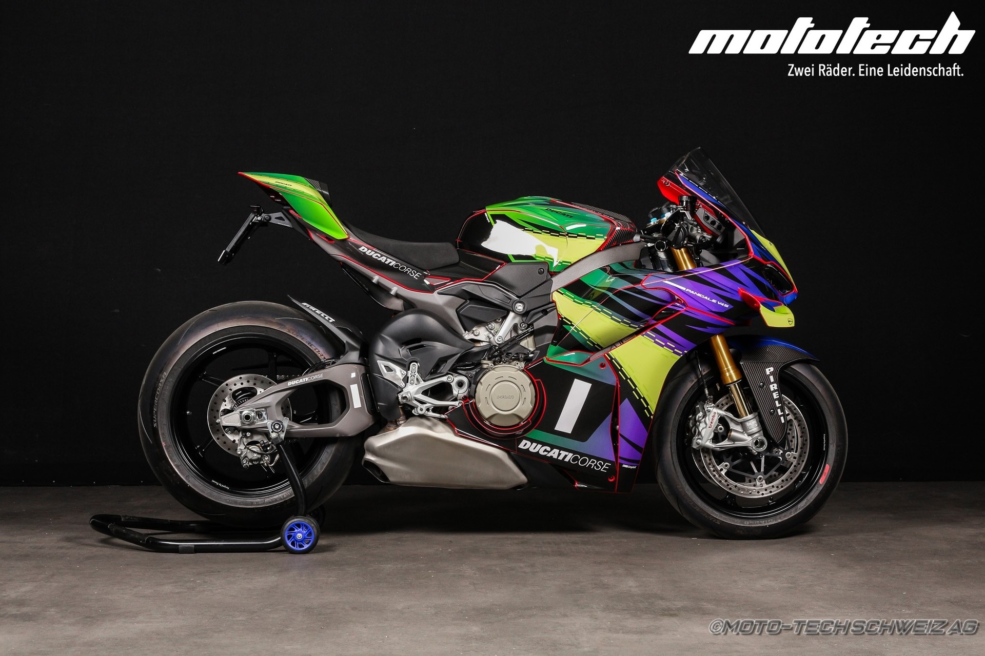 DUCATI Panigale V4 S