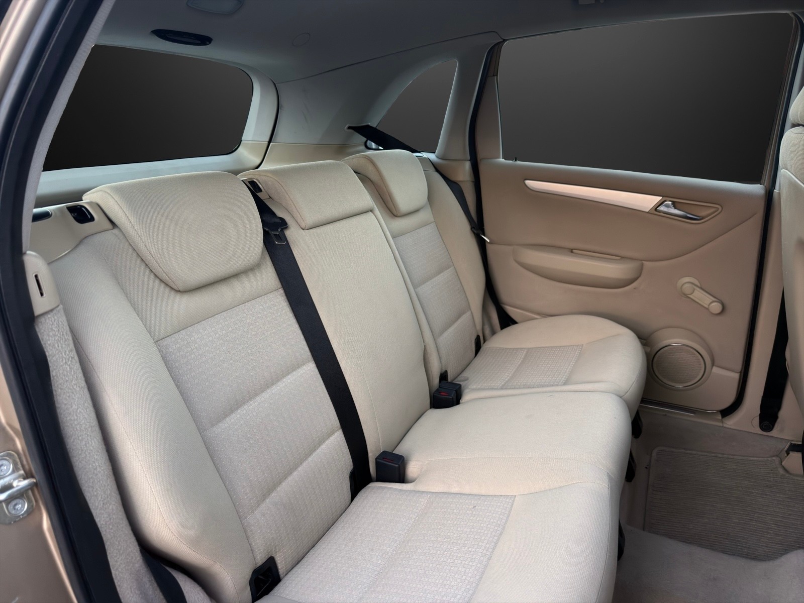 MERCEDES-BENZ B 200 T mit 193 PS-image-11