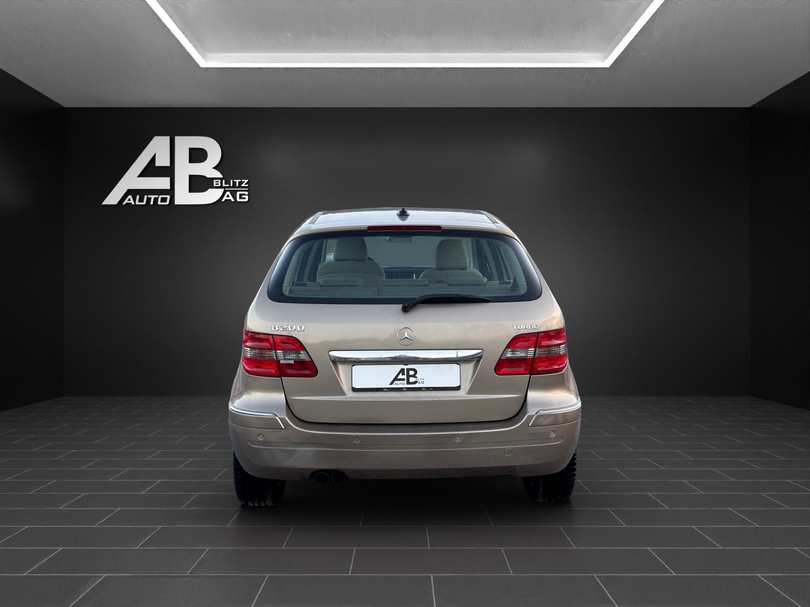 MERCEDES-BENZ B 200 T mit 193 PS-showroom-element-3