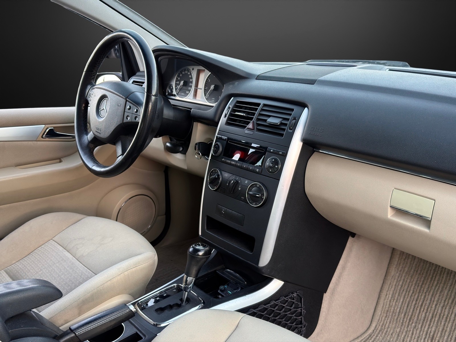 MERCEDES-BENZ B 200 T mit 193 PS-image-9