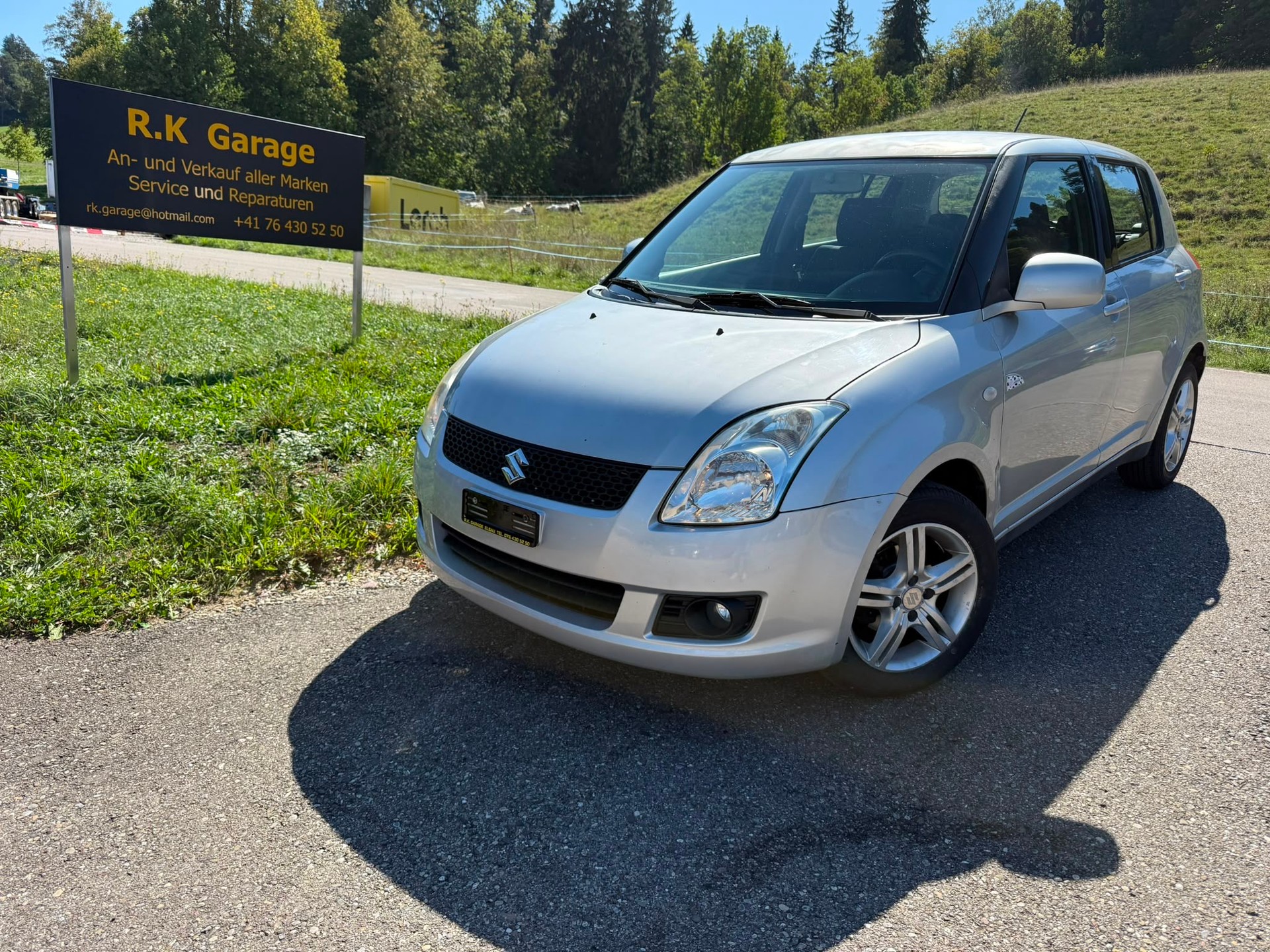 SUZUKI Swift 1.3i 16V GL Top 4x4-image-0