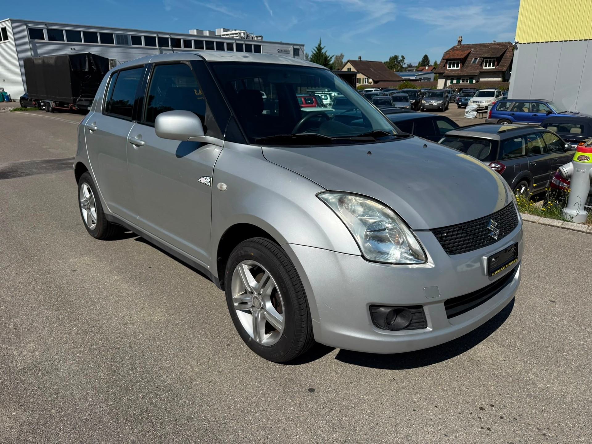 SUZUKI Swift 1.3i 16V GL Top 4x4-image-3