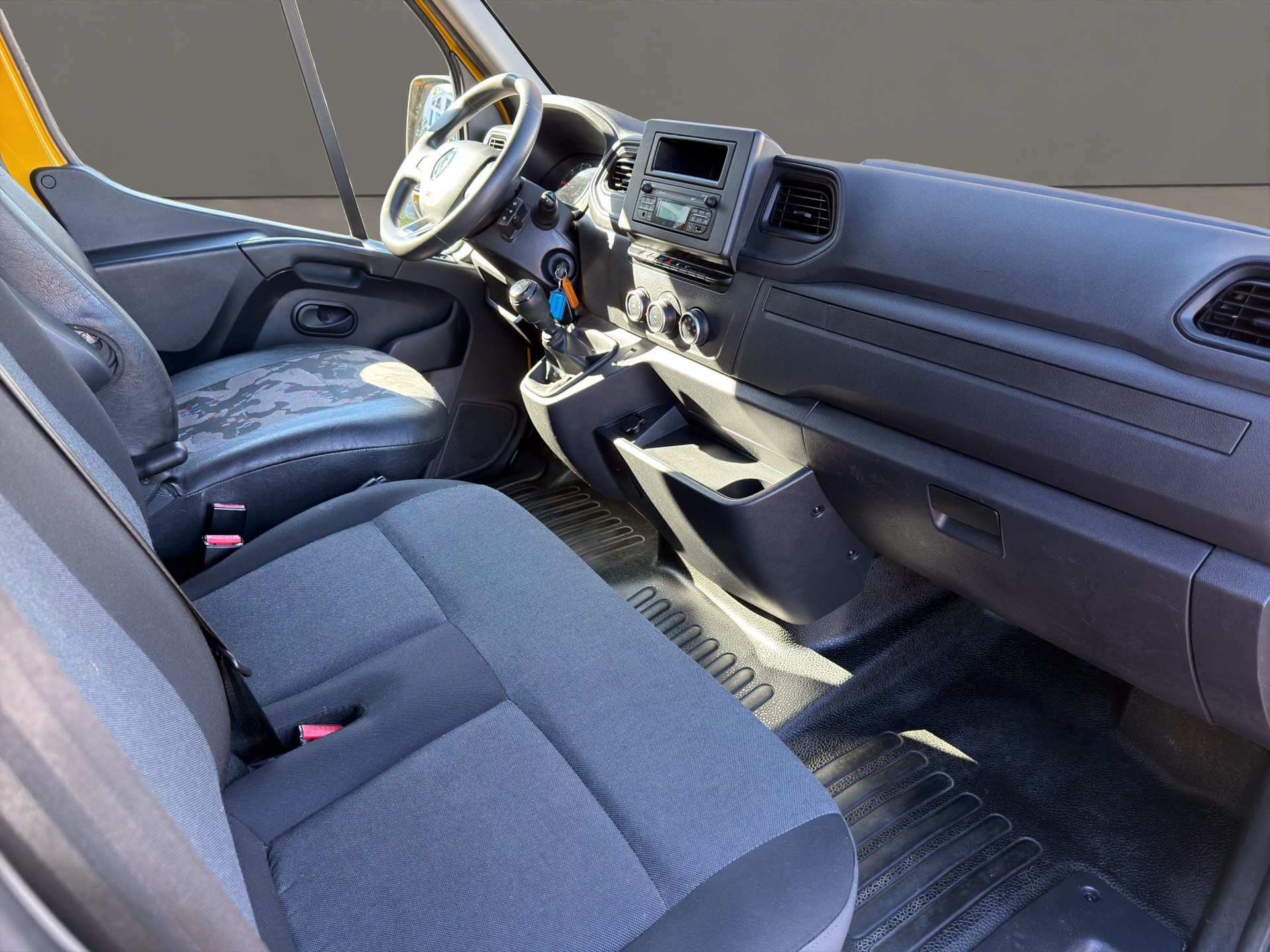 RENAULT Master T35 2.3dCi 135 L3H3 ** 3 Sitz ** Klima ** Rückfahrkamera-image-11