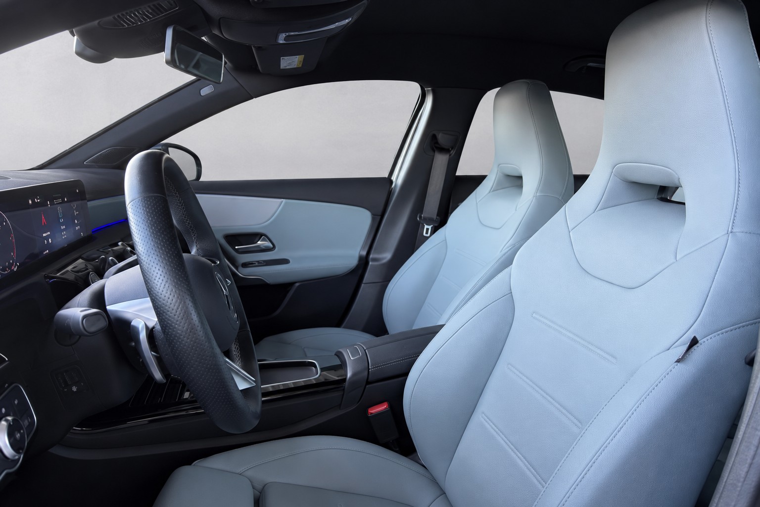MERCEDES-BENZ A 220 d 8G-DCT-image-3