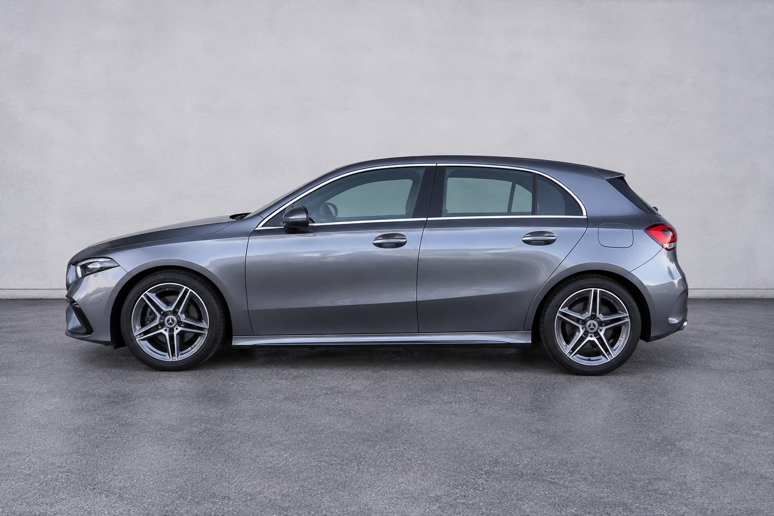 MERCEDES-BENZ A 220 d 8G-DCT-image-1