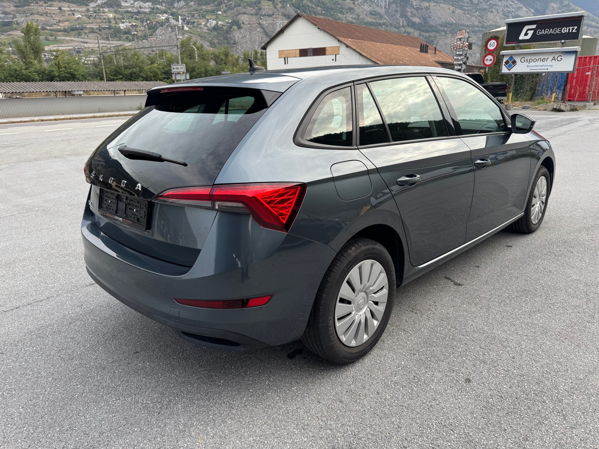 SKODA Scala 1.0 TSI Ambition DSG-image-3