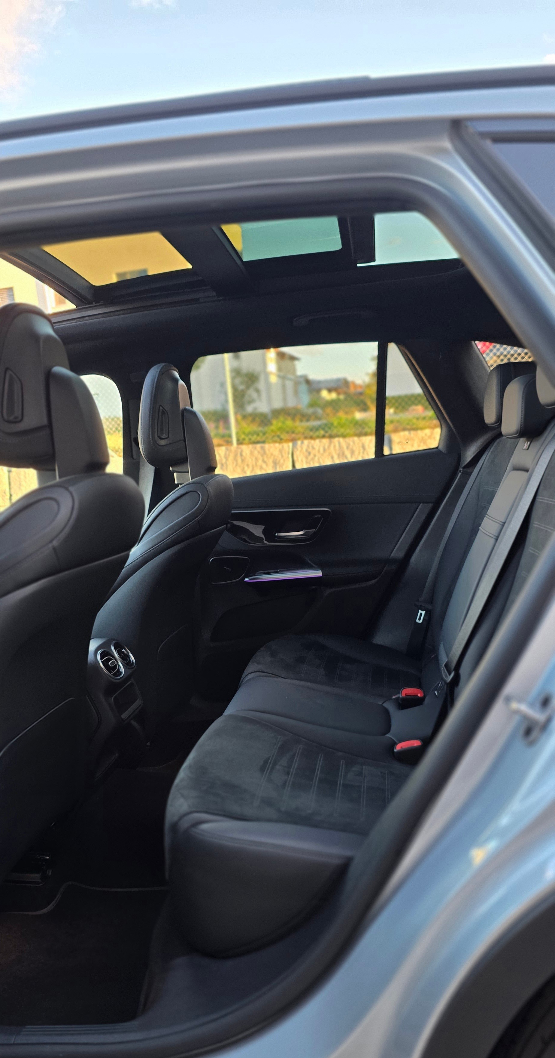 MERCEDES-BENZ GLC 450d 4Matic 9G-Tronic * NIGHT-PAKET * DISTRONIC * PANORAMA-DACH * ANHÄNGERKUPPLUNG * HEAD-UP *-image-9