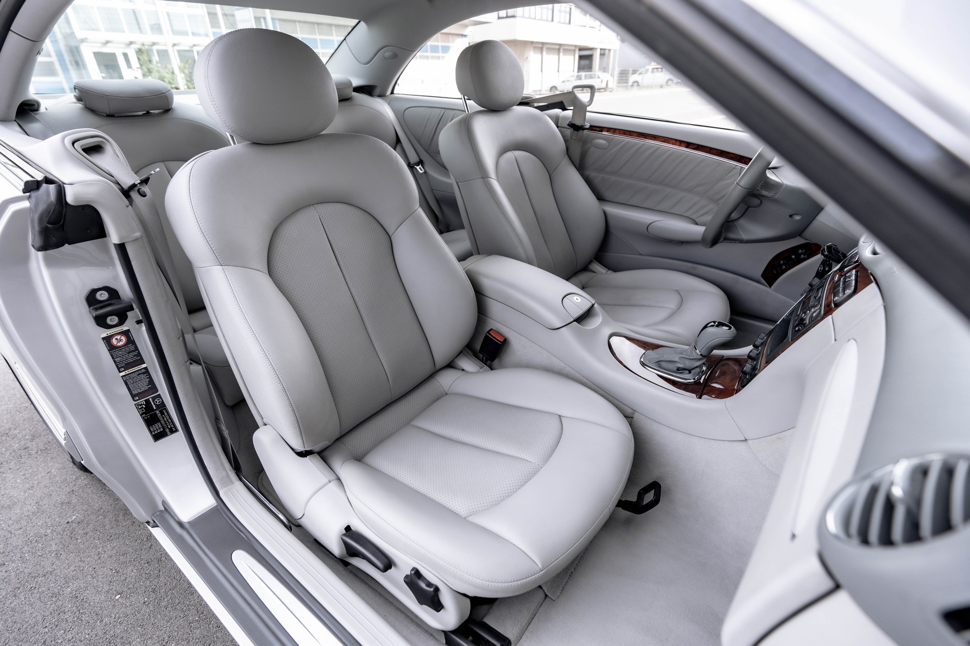 MERCEDES-BENZ CLK 320 Elégance Automatic * FRISCH AB SERVICE * GEPFLEGTES FAHRZEUG *-image-14