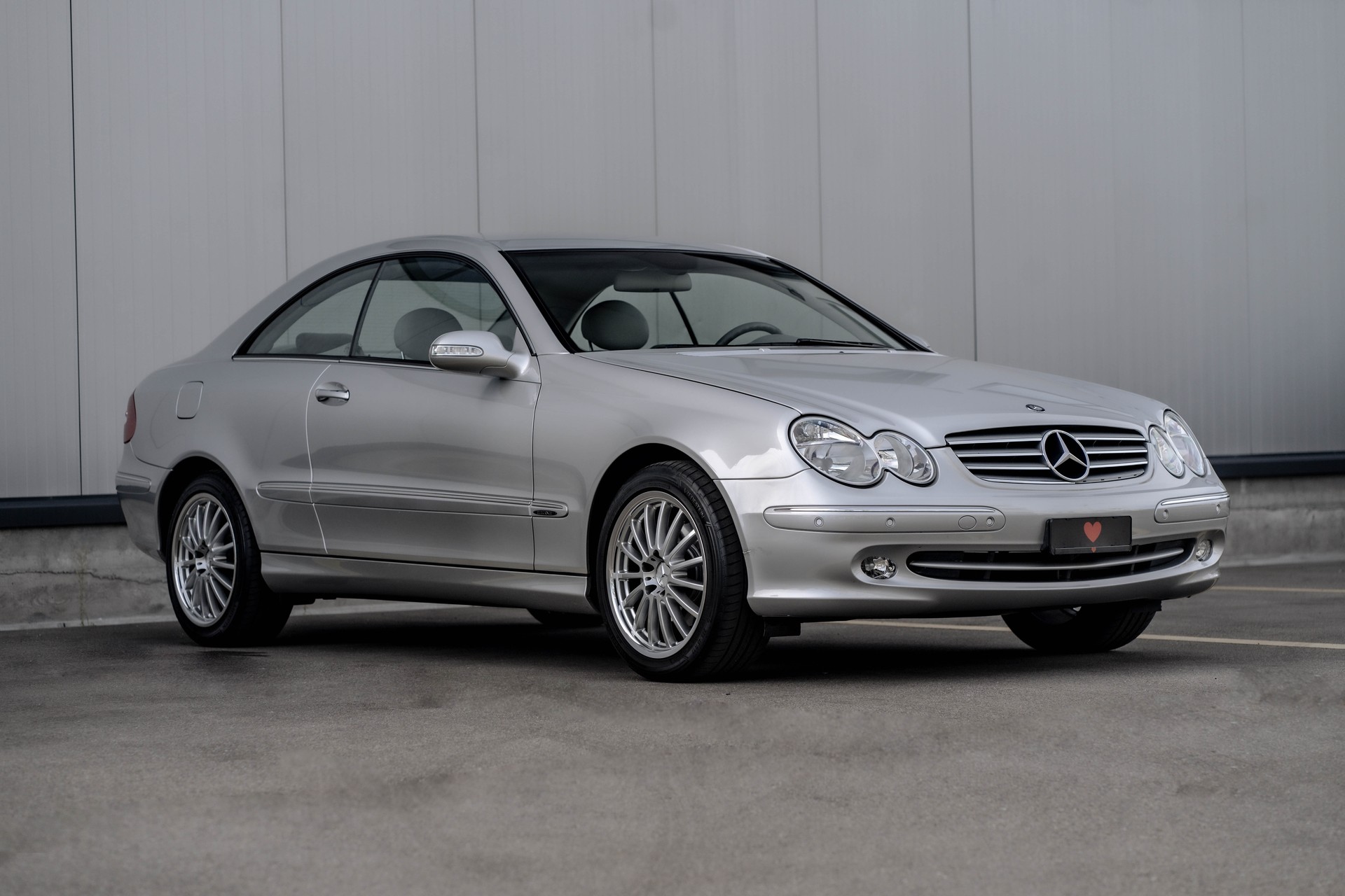 MERCEDES-BENZ CLK 320 Elégance Automatic * FRISCH AB SERVICE * GEPFLEGTES FAHRZEUG *-image-2