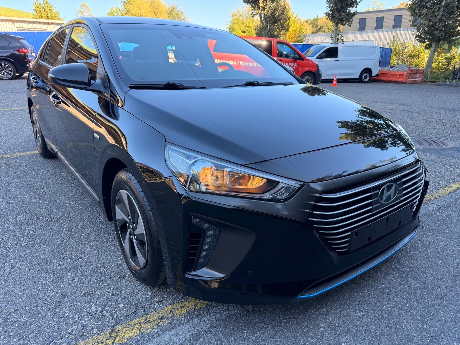 Car photo