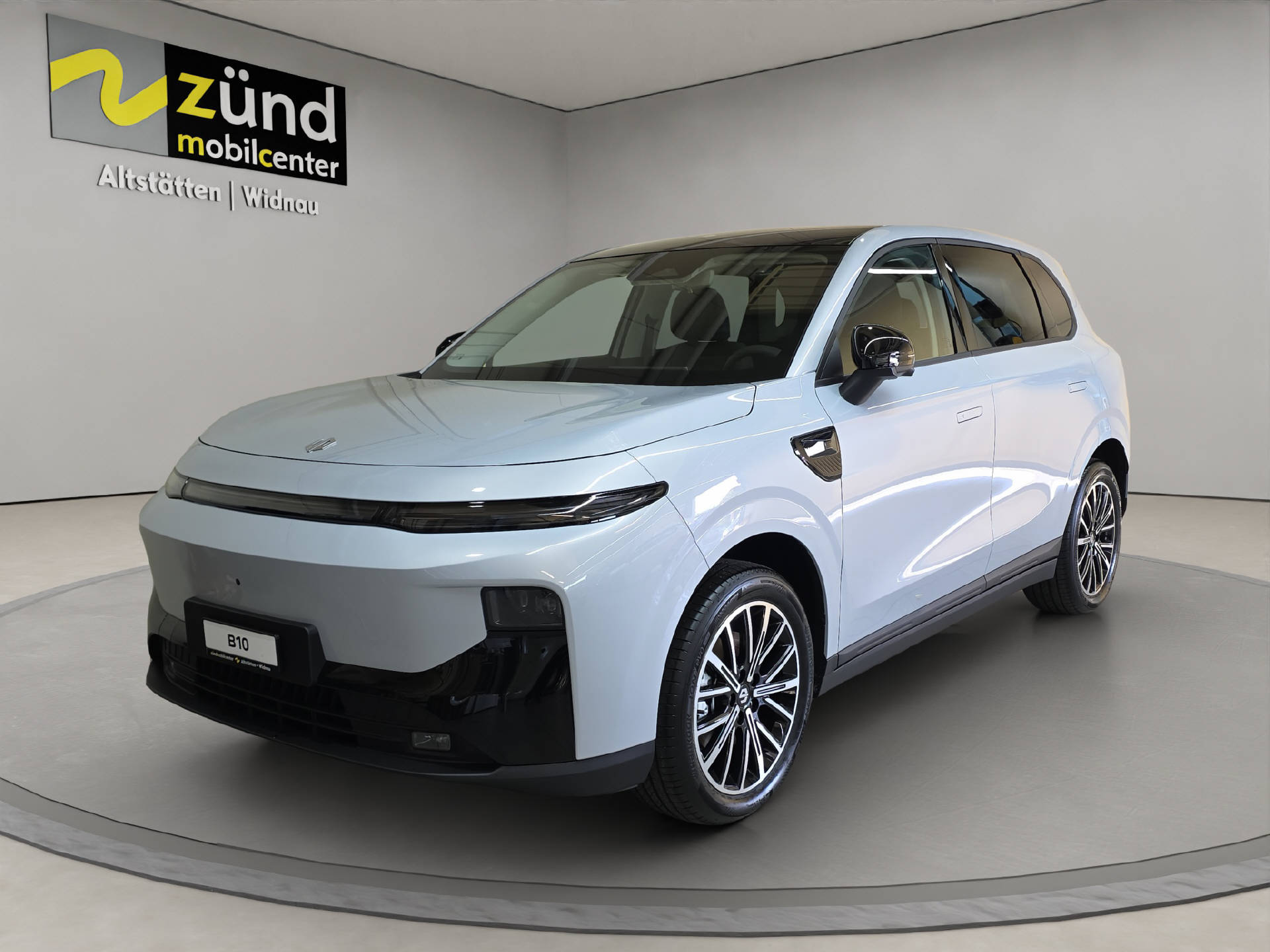 LEAPMOTOR B10 EV-image-0
