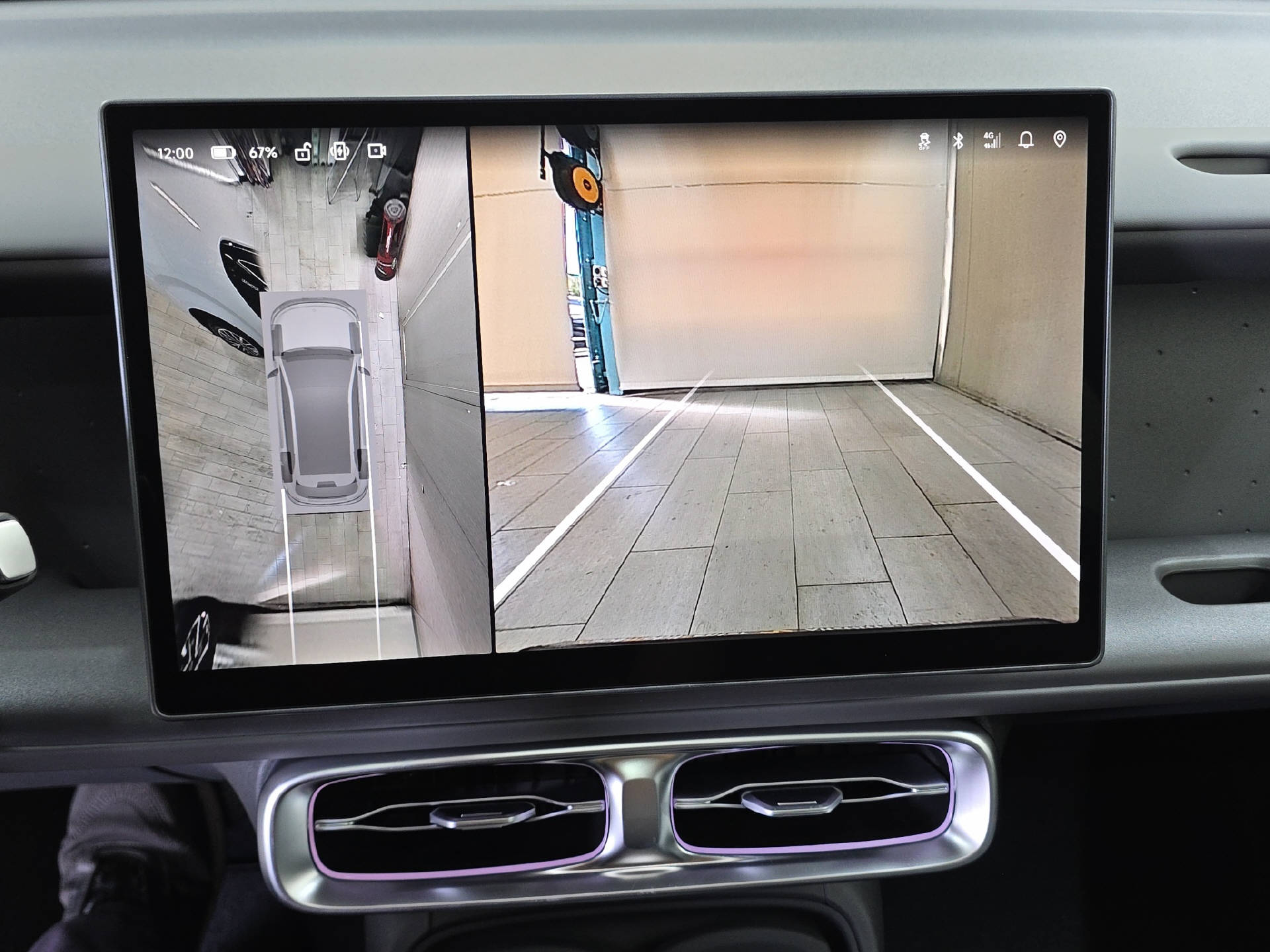 LEAPMOTOR B10 EV-image-14