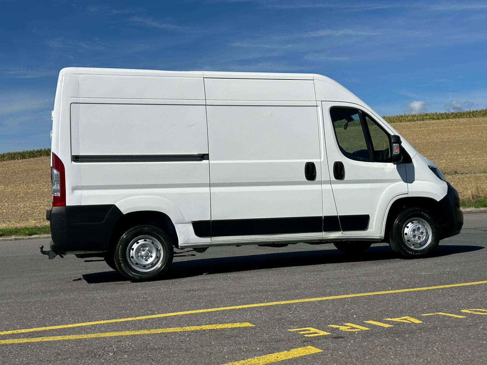 PEUGEOT Boxer 2.2 HDI 333 Active L2H2-image-11