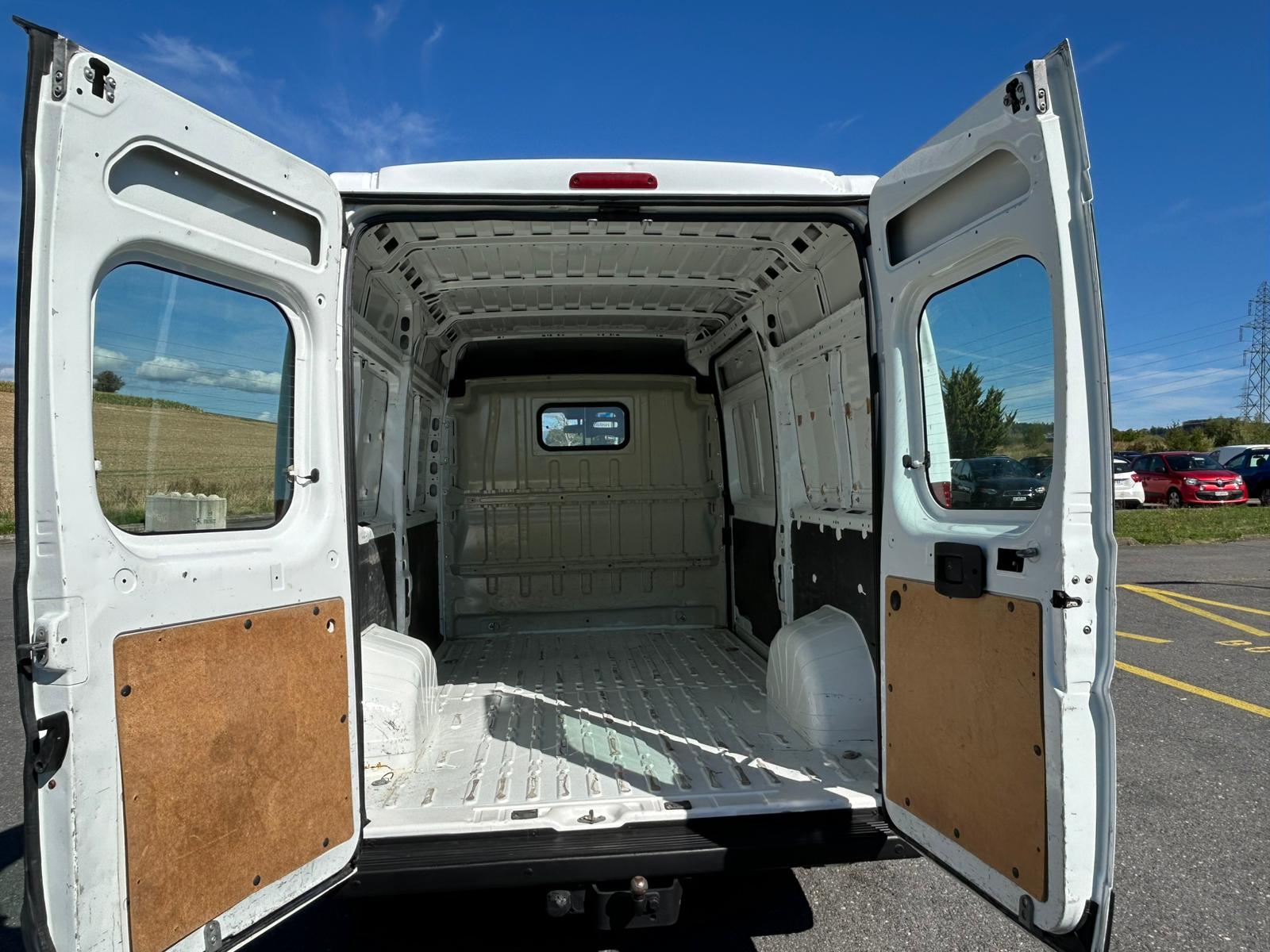 PEUGEOT Boxer 2.2 HDI 333 Active L2H2-image-1