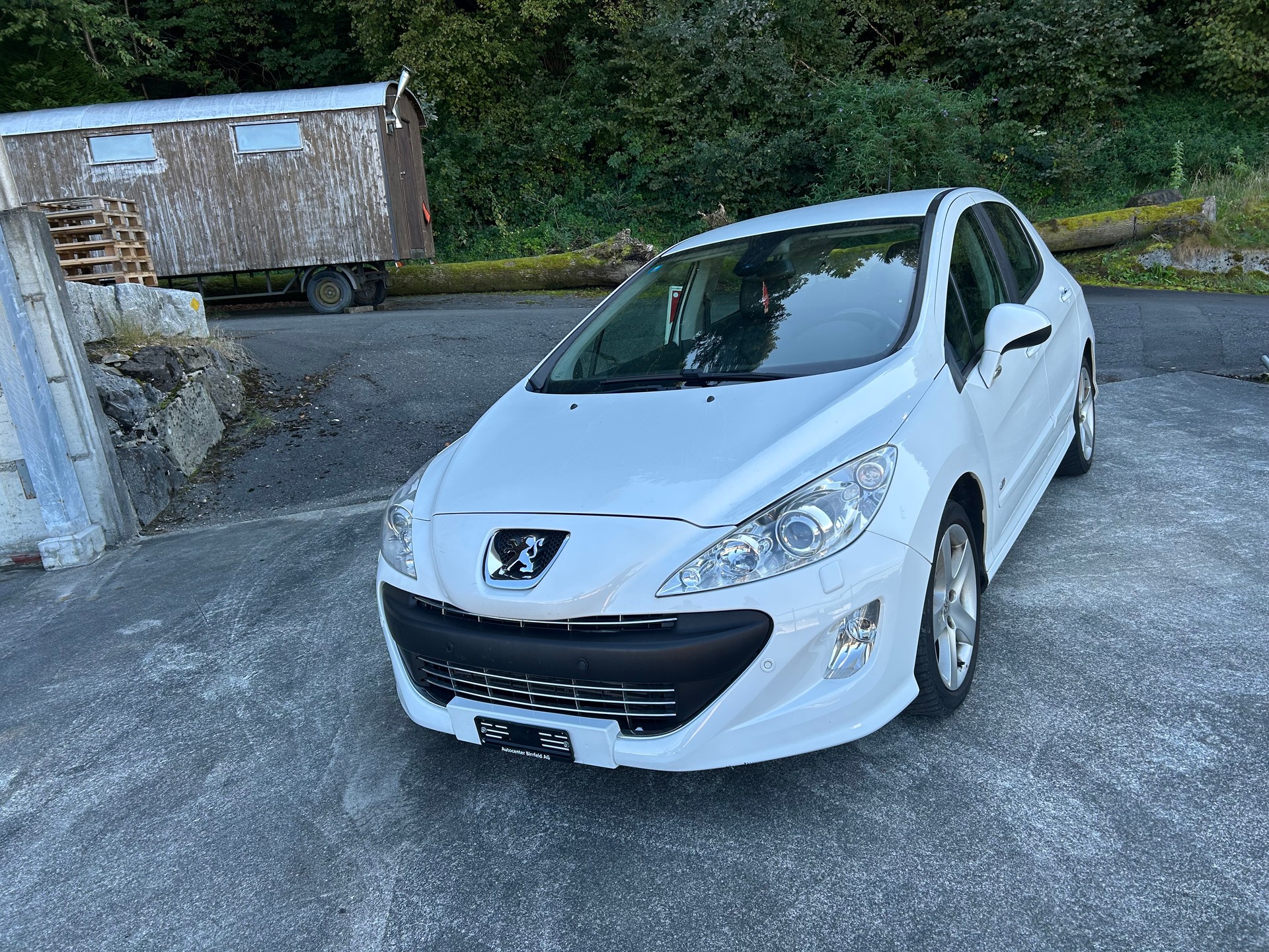 PEUGEOT 308 1.6 16V T GTi-image-1